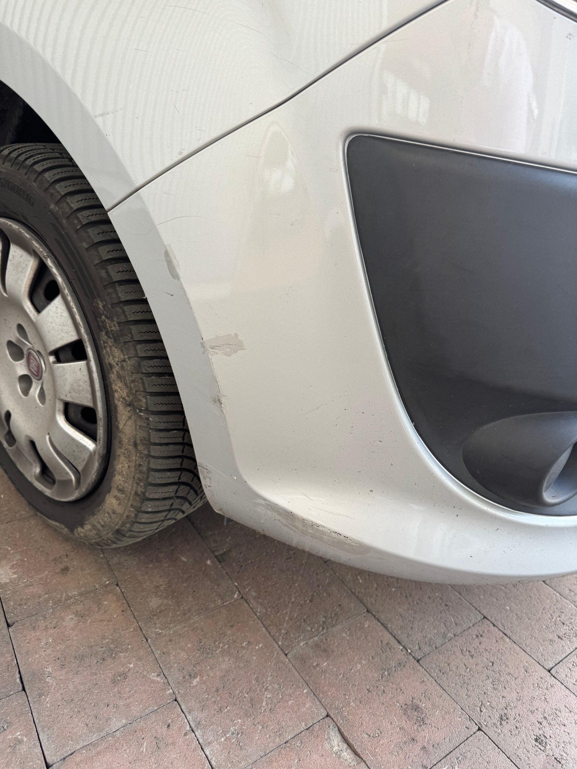 FIAT Doblò 1.6 JTD Dynamic-image-5