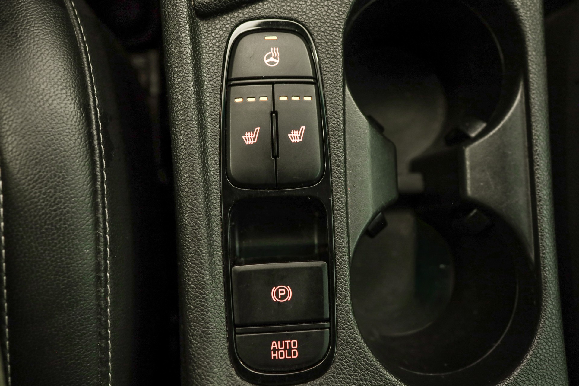 KIA Niro 1.6GDi Hybrid Power DCT-image-16