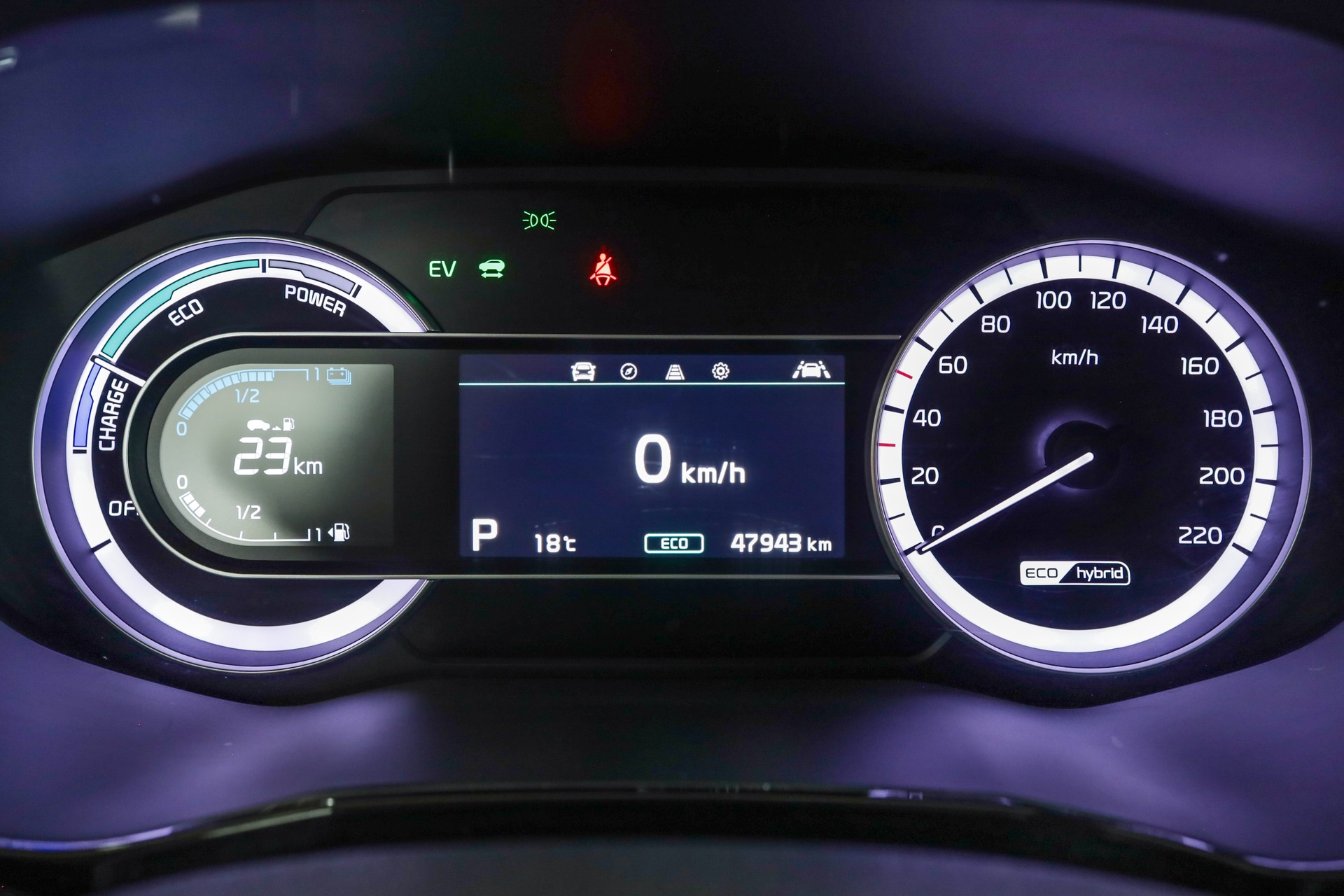 KIA Niro 1.6GDi Hybrid Power DCT-image-15