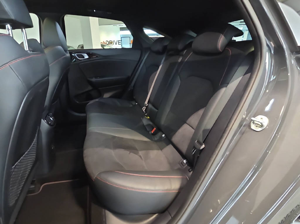 KIA ProCeed 1.6 T-GDi GT-image-10