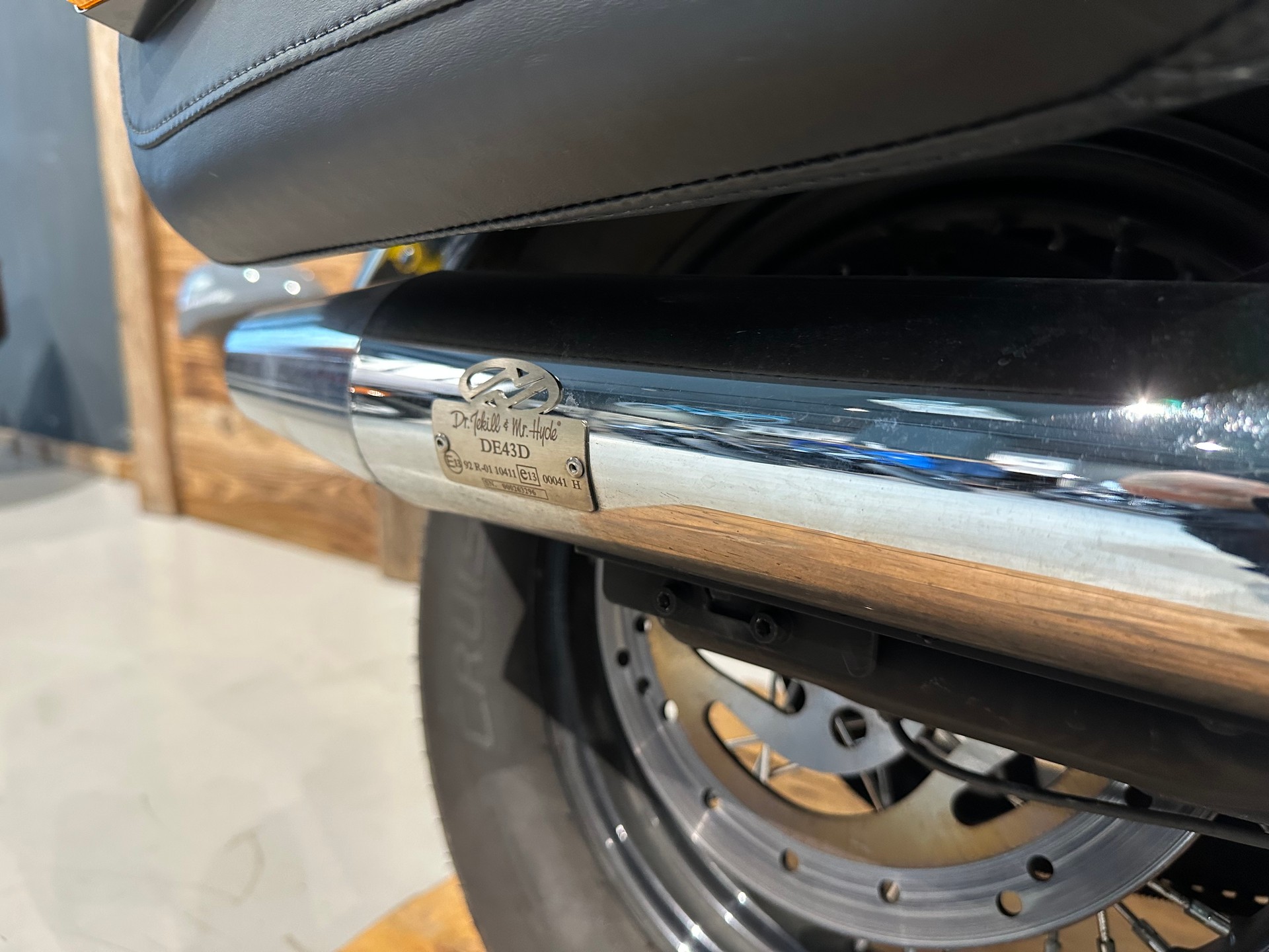 HARLEY-DAVIDSON FLHCS Heritage Classic 114 ABS-image-4