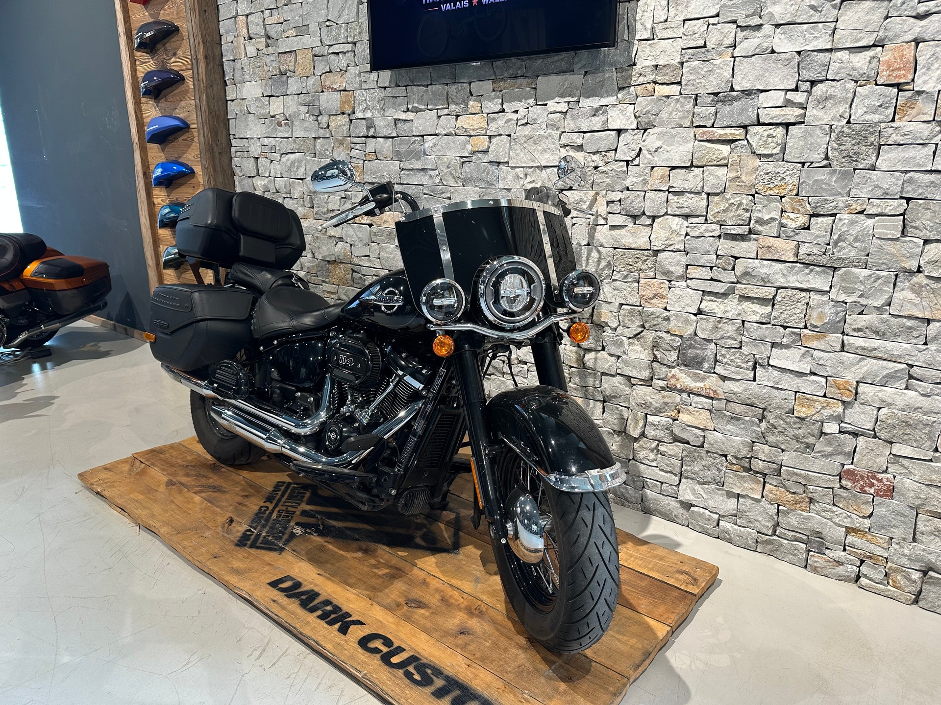 HARLEY-DAVIDSON FLHCS Heritage Classic 114 ABS-image-1