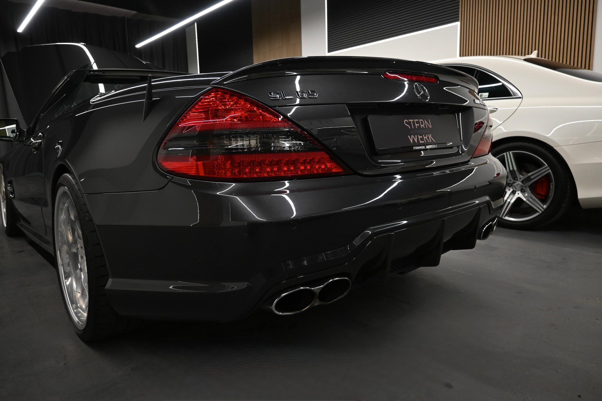 MERCEDES-BENZ SL 65 AMG Automatic-image-16
