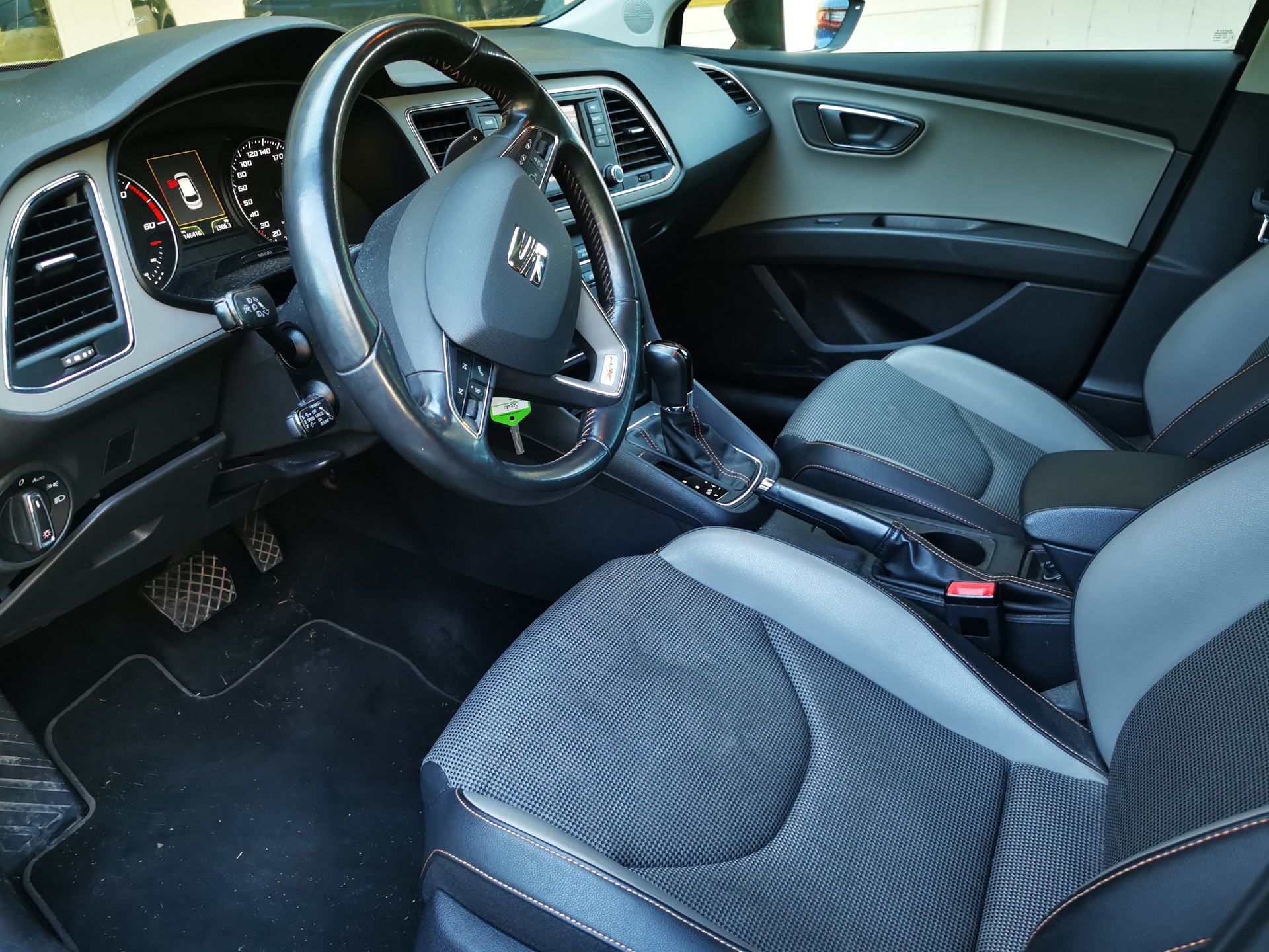 SEAT Leon ST 2.0 TDI X-Perience 4Drive DSG-image-9