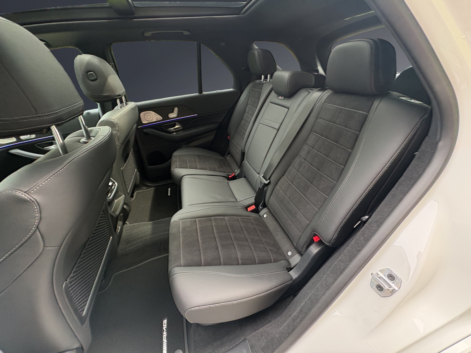 MERCEDES-BENZ GLE 300 d 4Matic 9G-Tronic-image-18