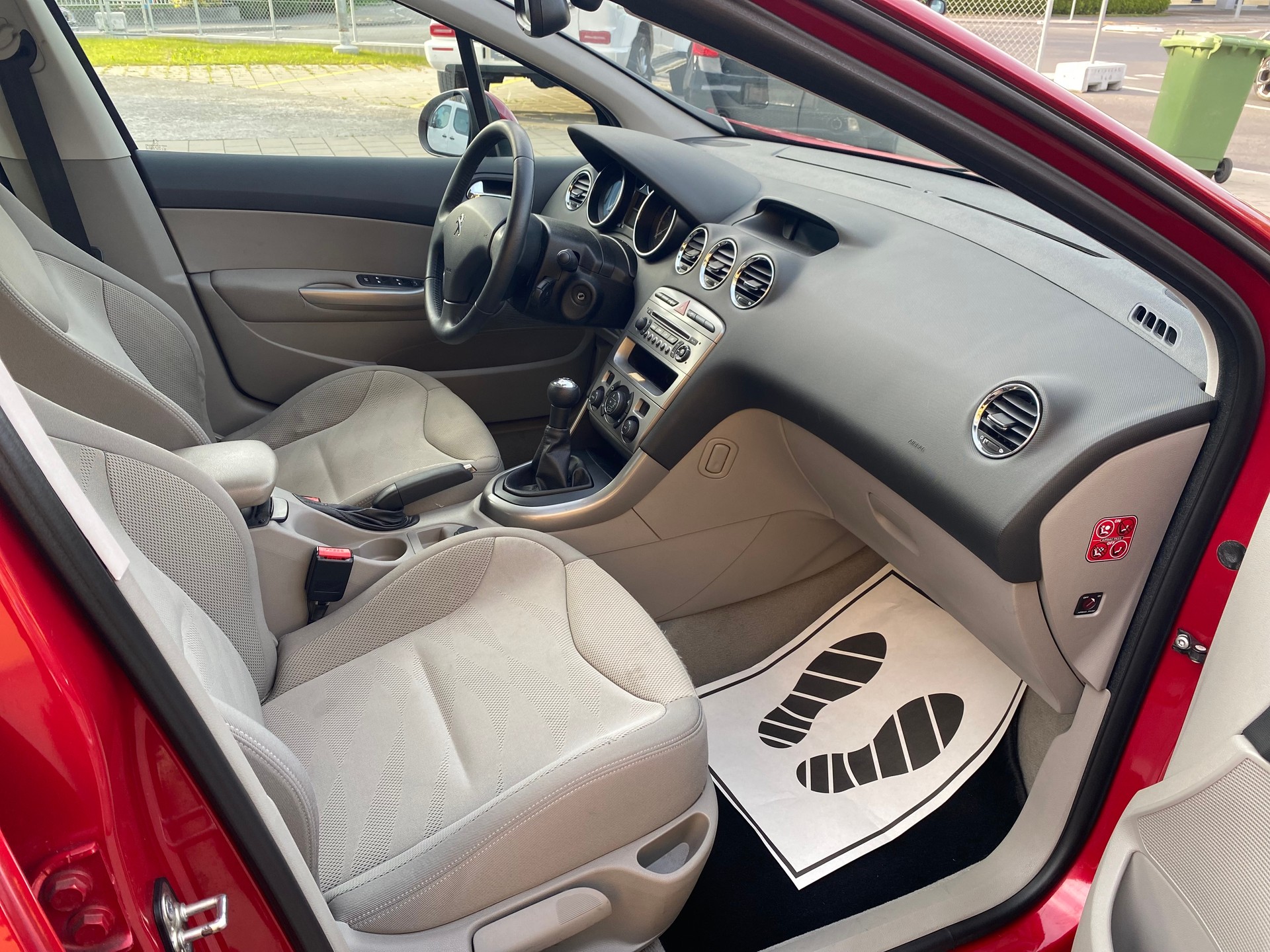 PEUGEOT 308 1.6 16V VTI Active-image-7