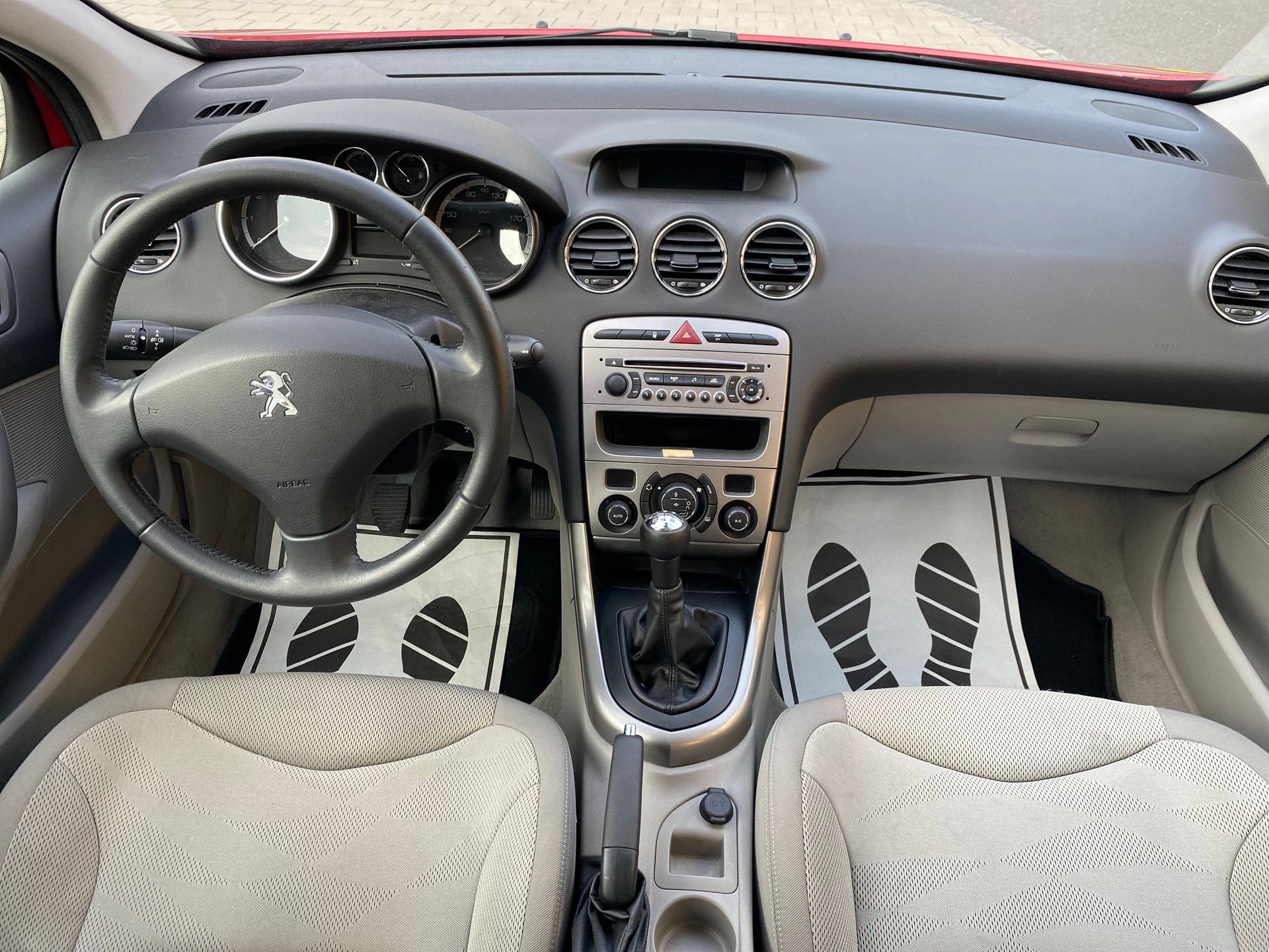 PEUGEOT 308 1.6 16V VTI Active-image-10