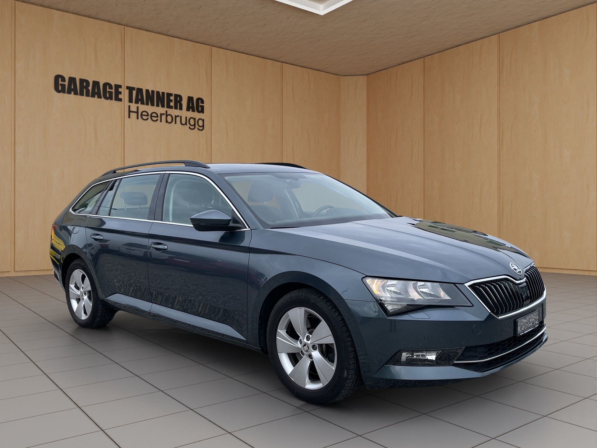 SKODA Superb Combi 2.0 TSI Ambition DSG 4x4-showroom-element-2