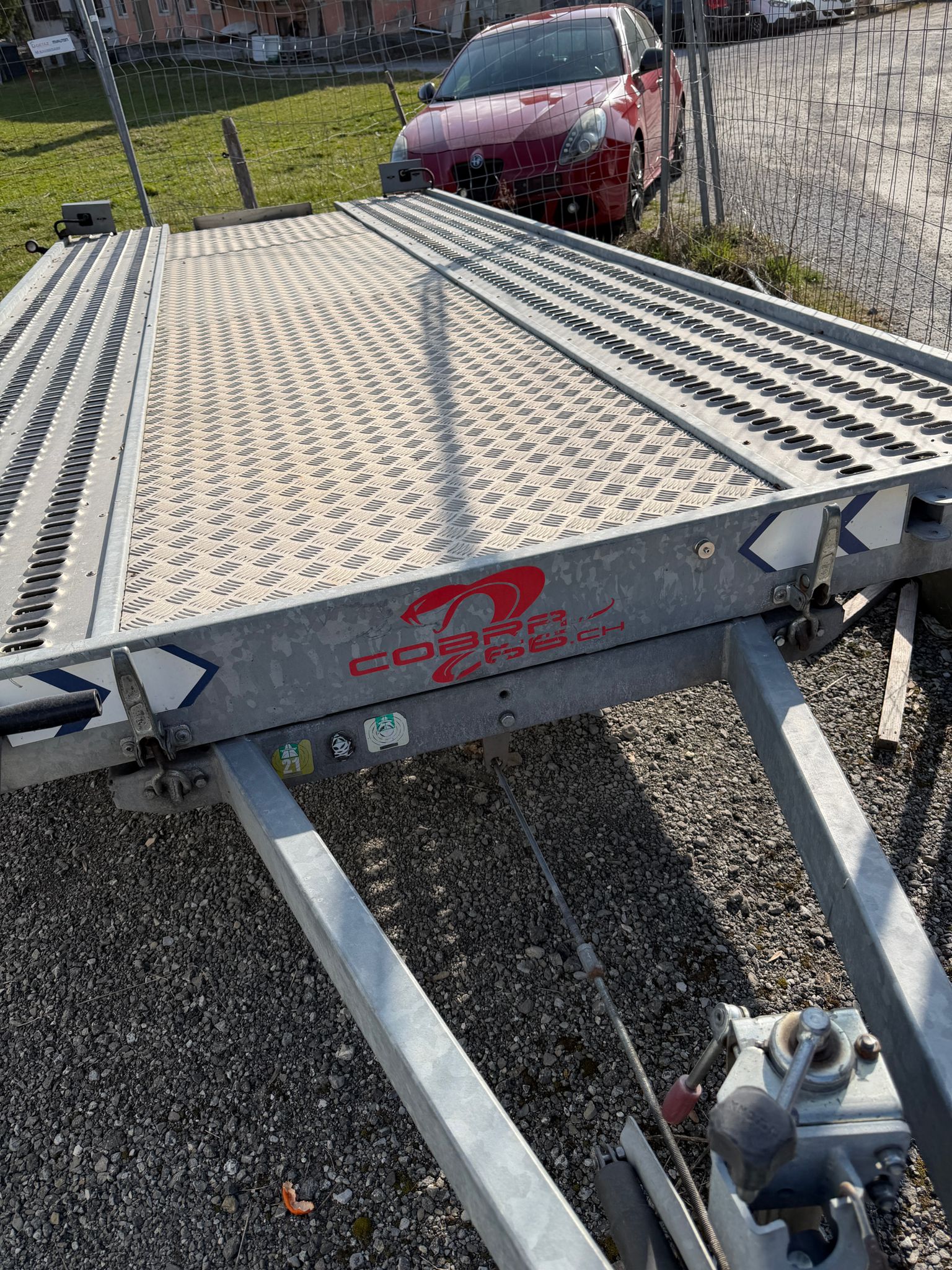 LORRIES S221 2700KG Basculante-image-3