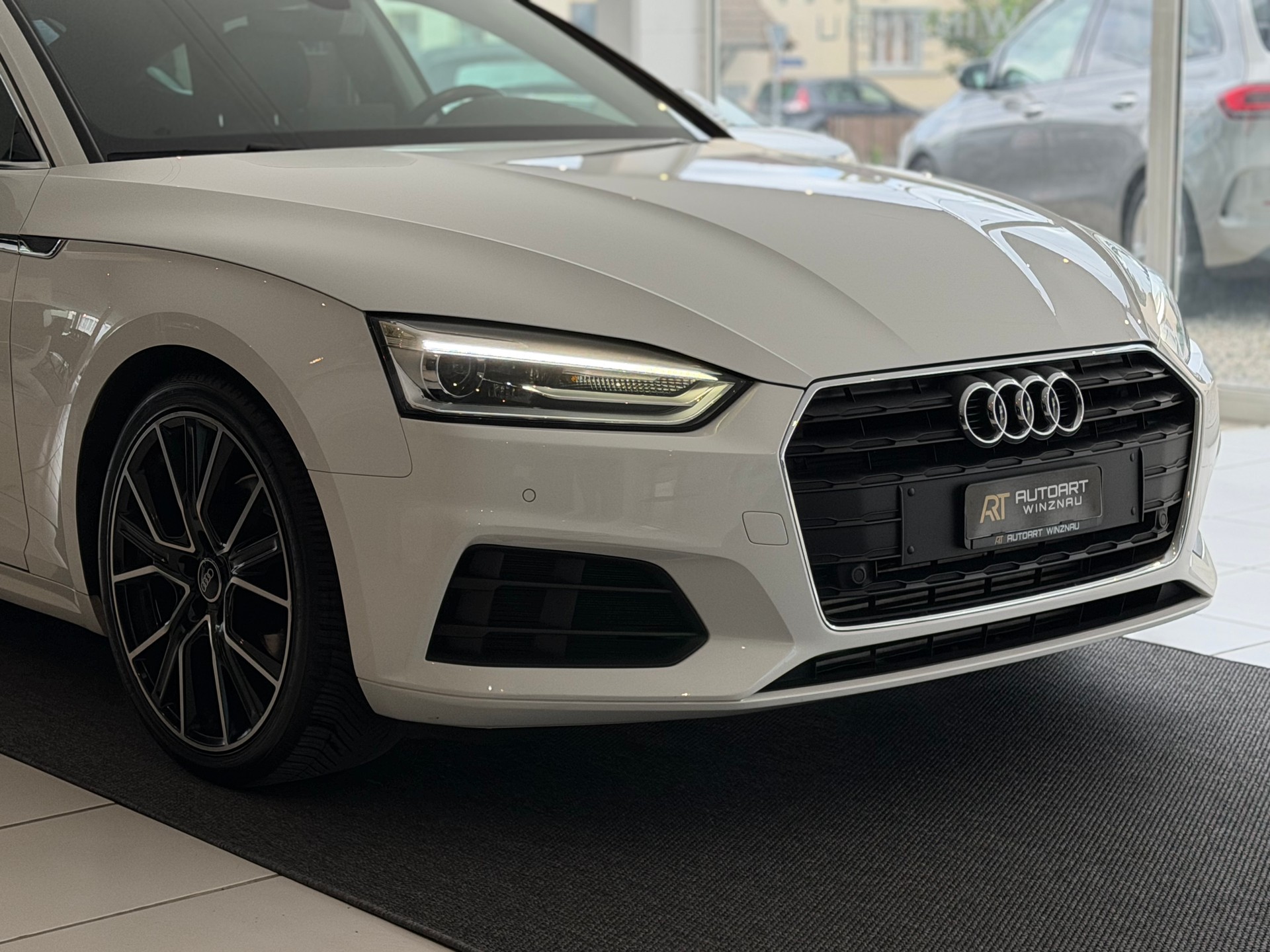 AUDI A5 Sportback 2.0 TFSI S-tronic **AHK**-showroom-element-3