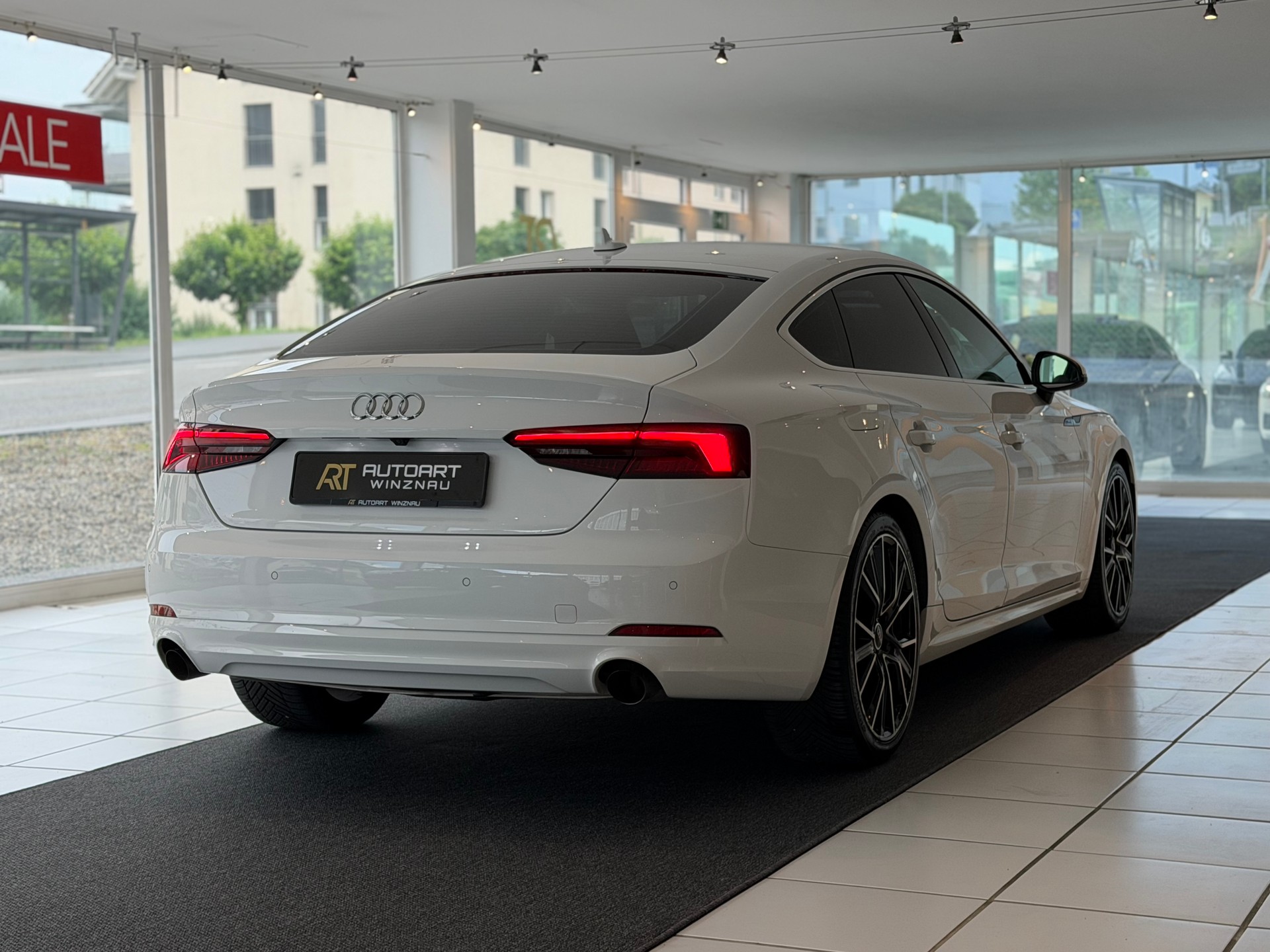 AUDI A5 Sportback 2.0 TFSI S-tronic **AHK**-image-6