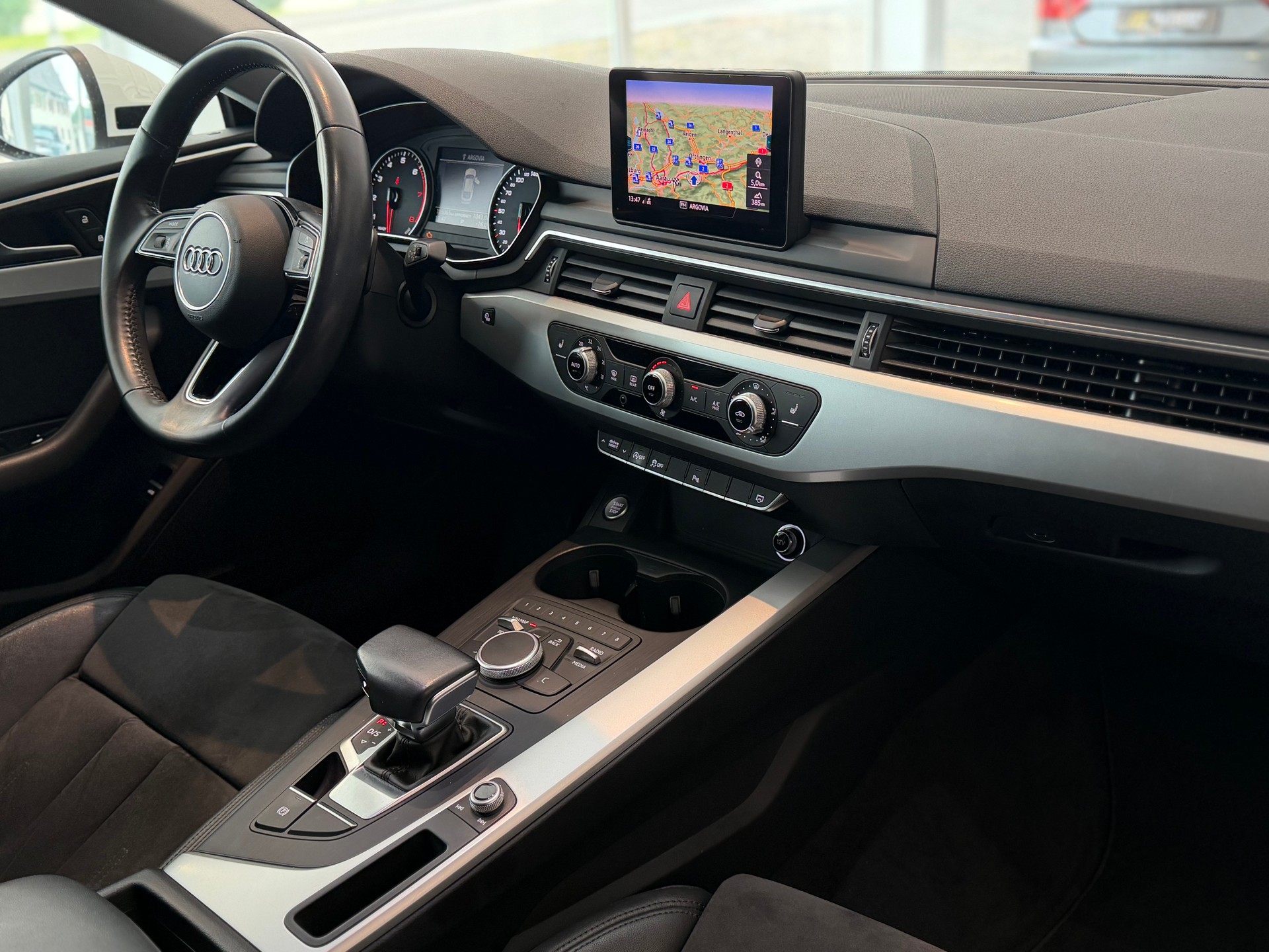 AUDI A5 Sportback 2.0 TFSI S-tronic **AHK**-image-21