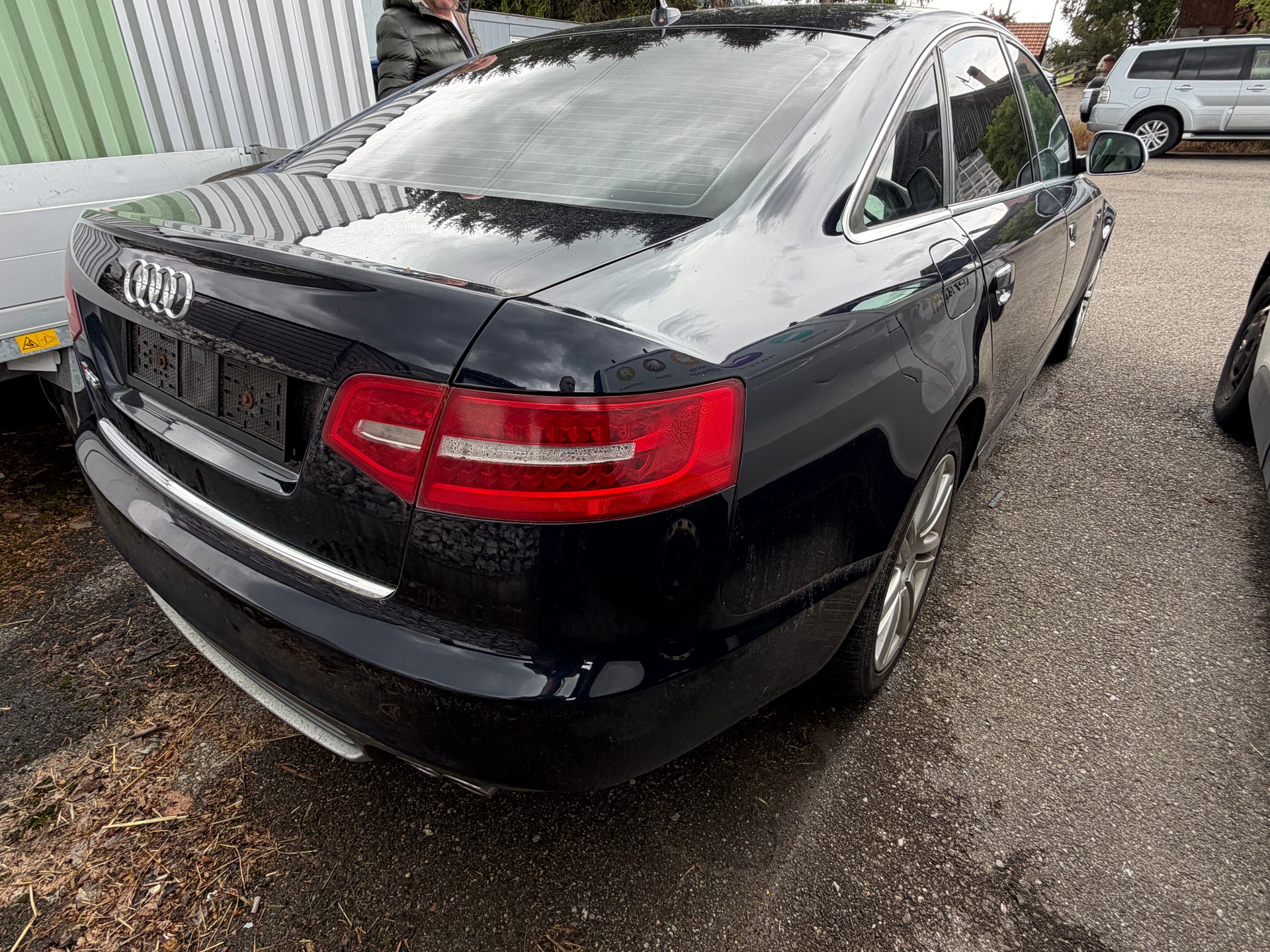 AUDI S6 Limousine 5.2 V10 quattro tiptronic-image-3