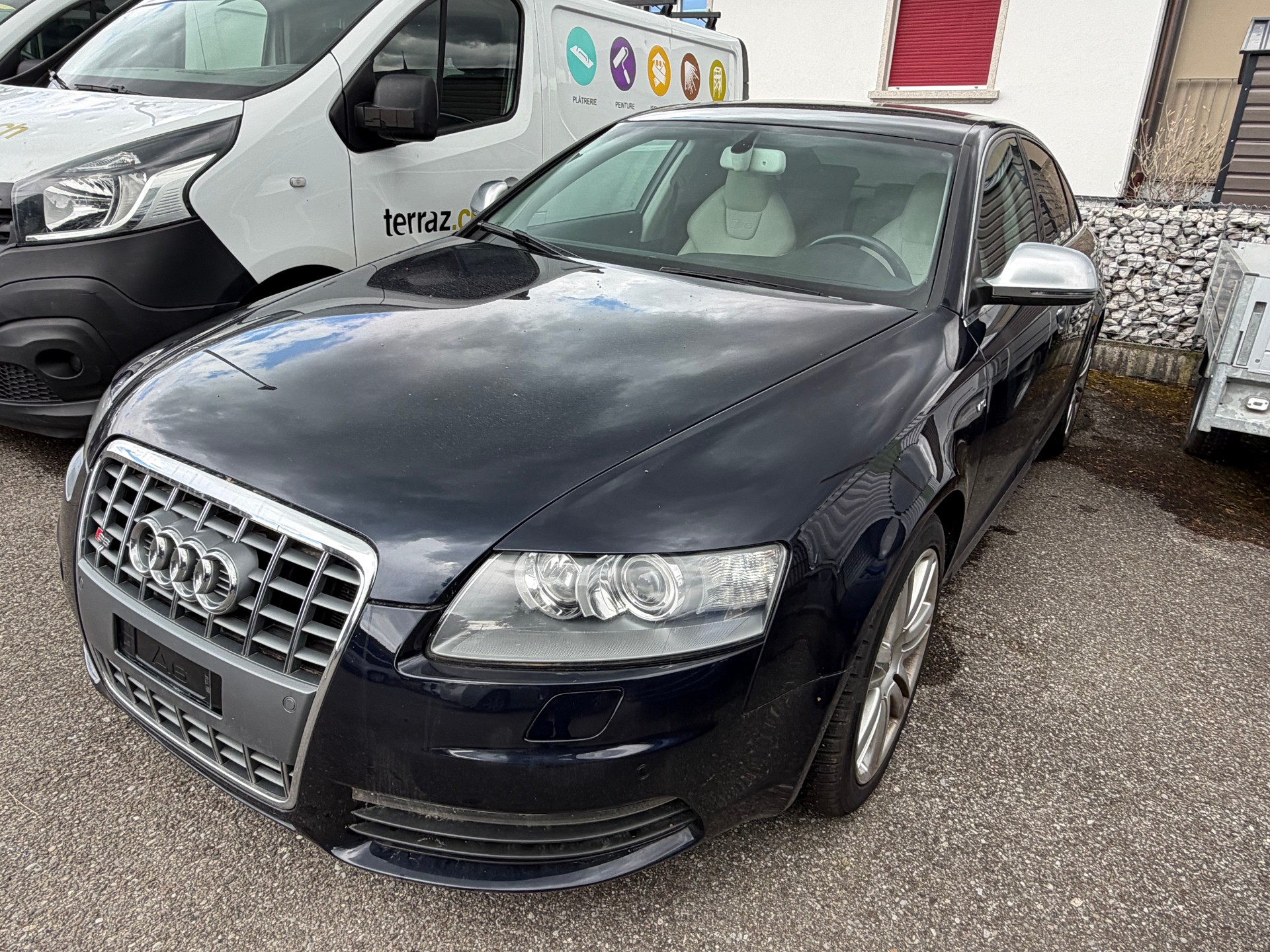 AUDI S6 Limousine 5.2 V10 quattro tiptronic-image-1