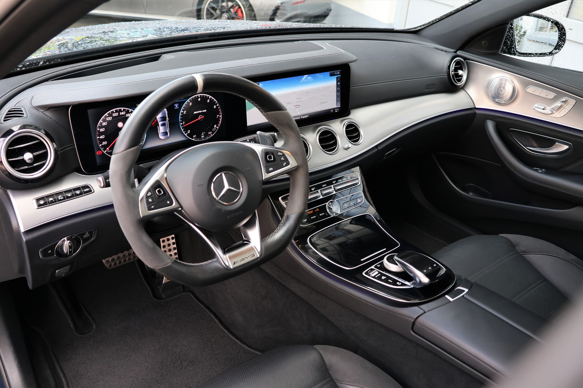 MERCEDES-BENZ E 43 AMG 4Matic 9G-Tronic (CH)-image-10