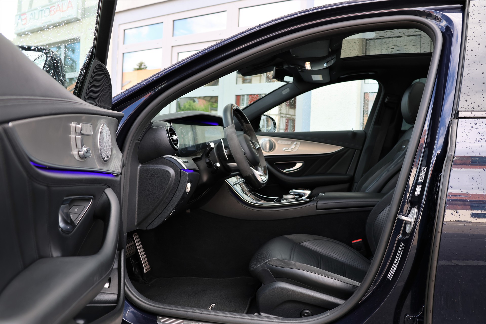 MERCEDES-BENZ E 43 AMG 4Matic 9G-Tronic (CH)-image-9