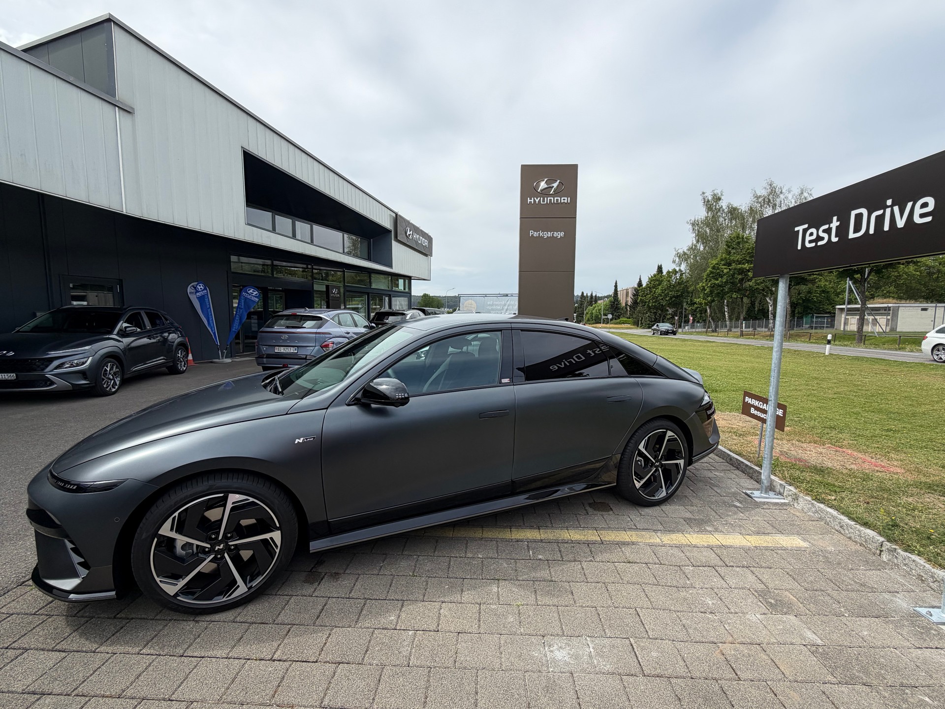HYUNDAI Ioniq 6 84kWh N Line 4WD-showroom-element-1