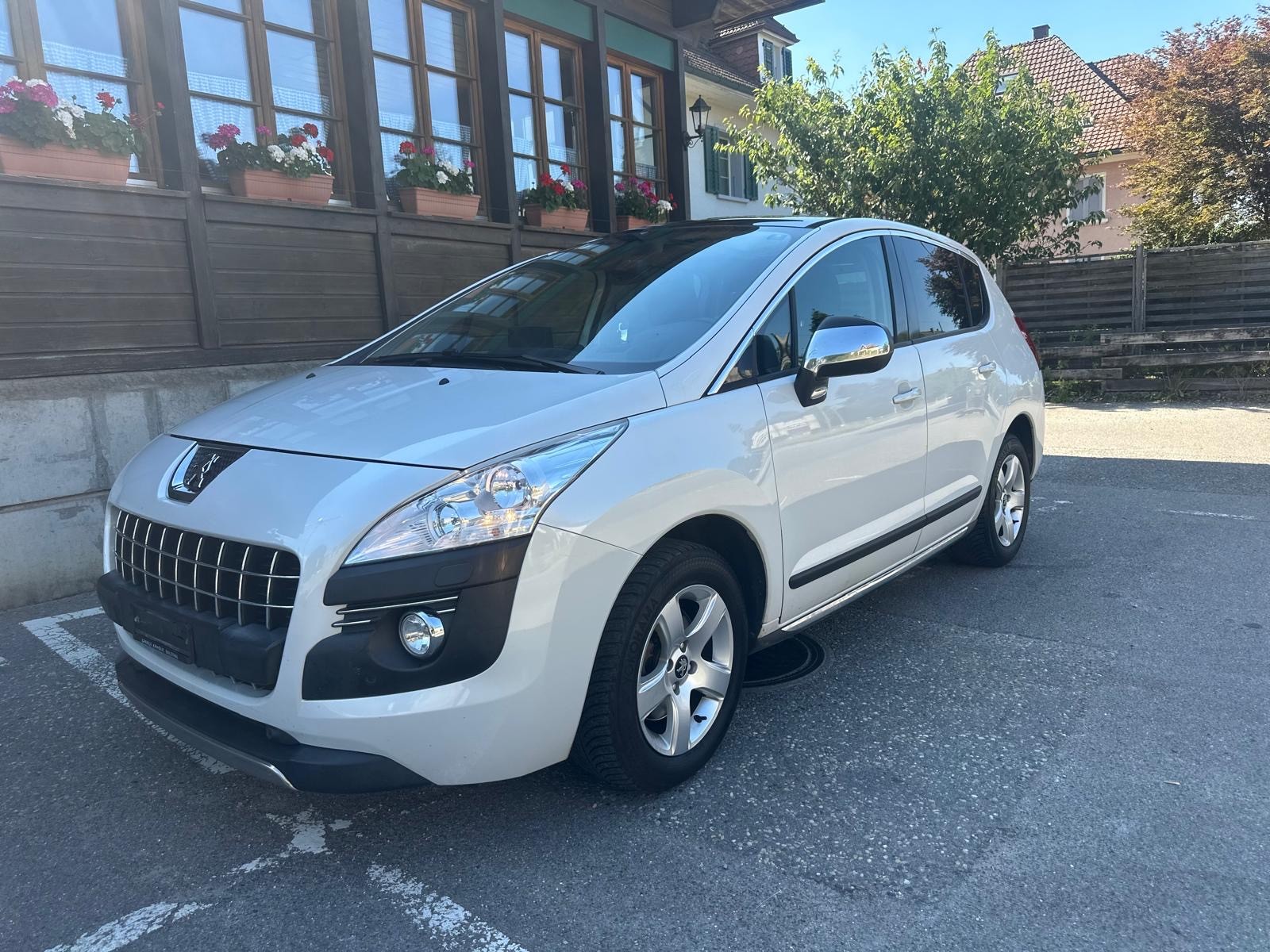PEUGEOT 3008 1.6 16V T Platinum Tiptronic-showroom-element-1
