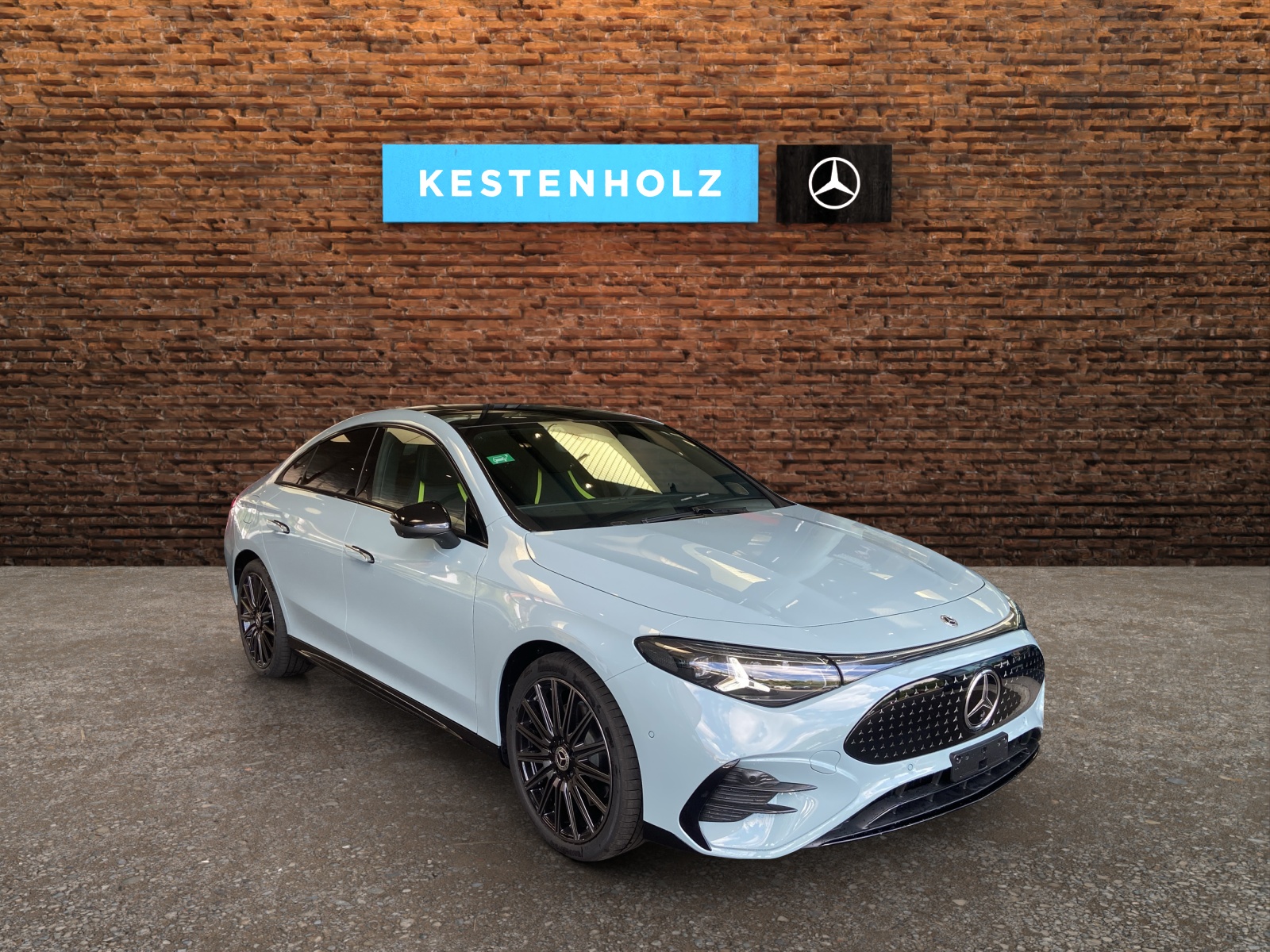 MERCEDES-BENZ CLA 350 4 Matic 85 kWh EQ-showroom-element-2