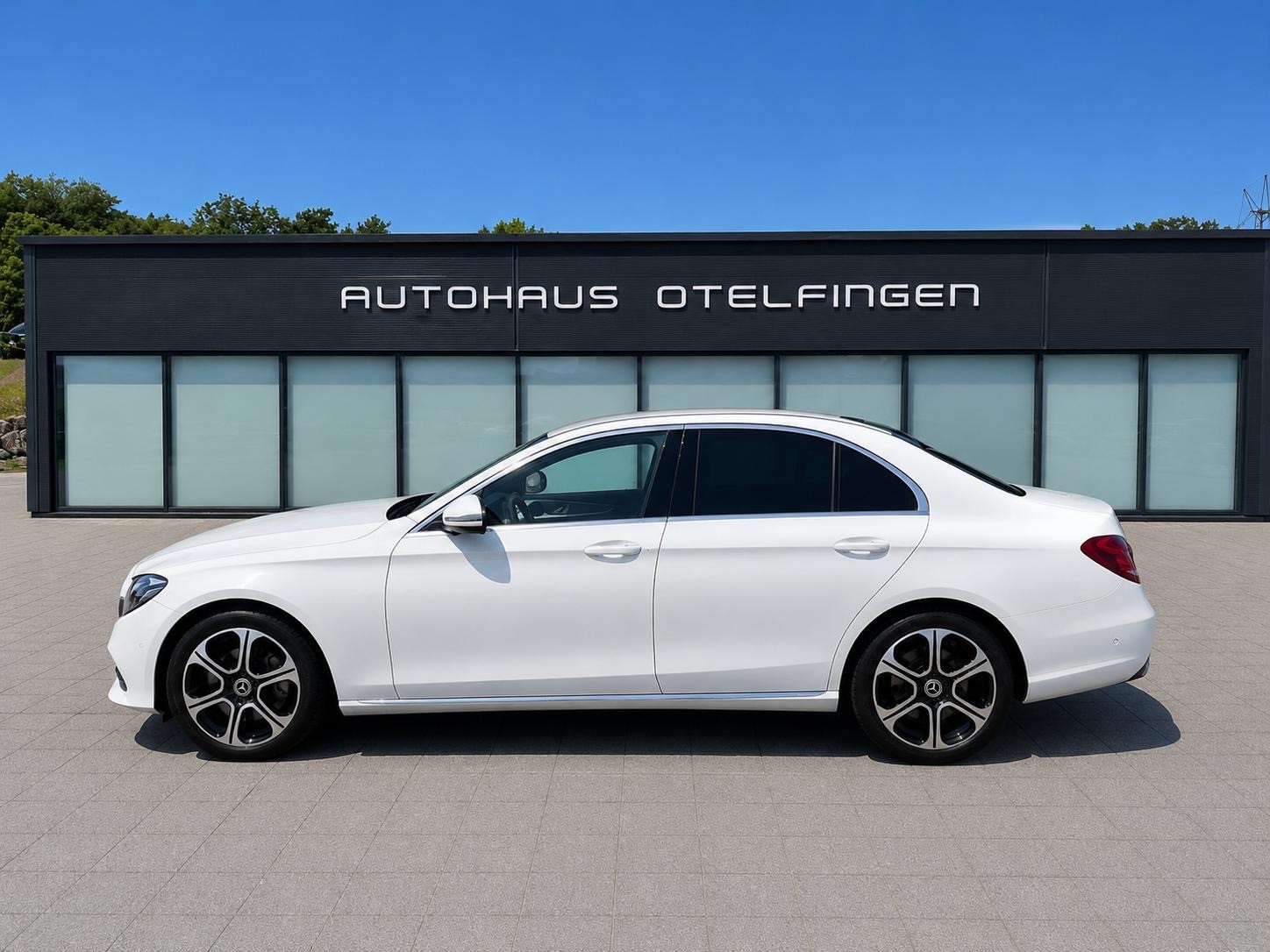MERCEDES-BENZ E 200 Avantgarde 4matic