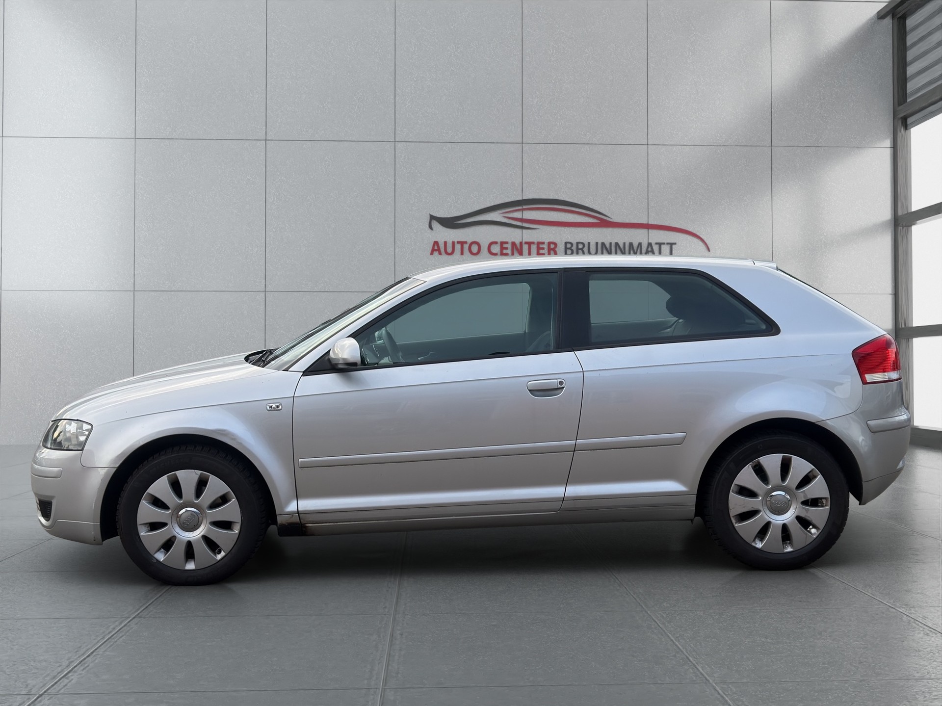 AUDI A3 1.6 Ambiente-image-4