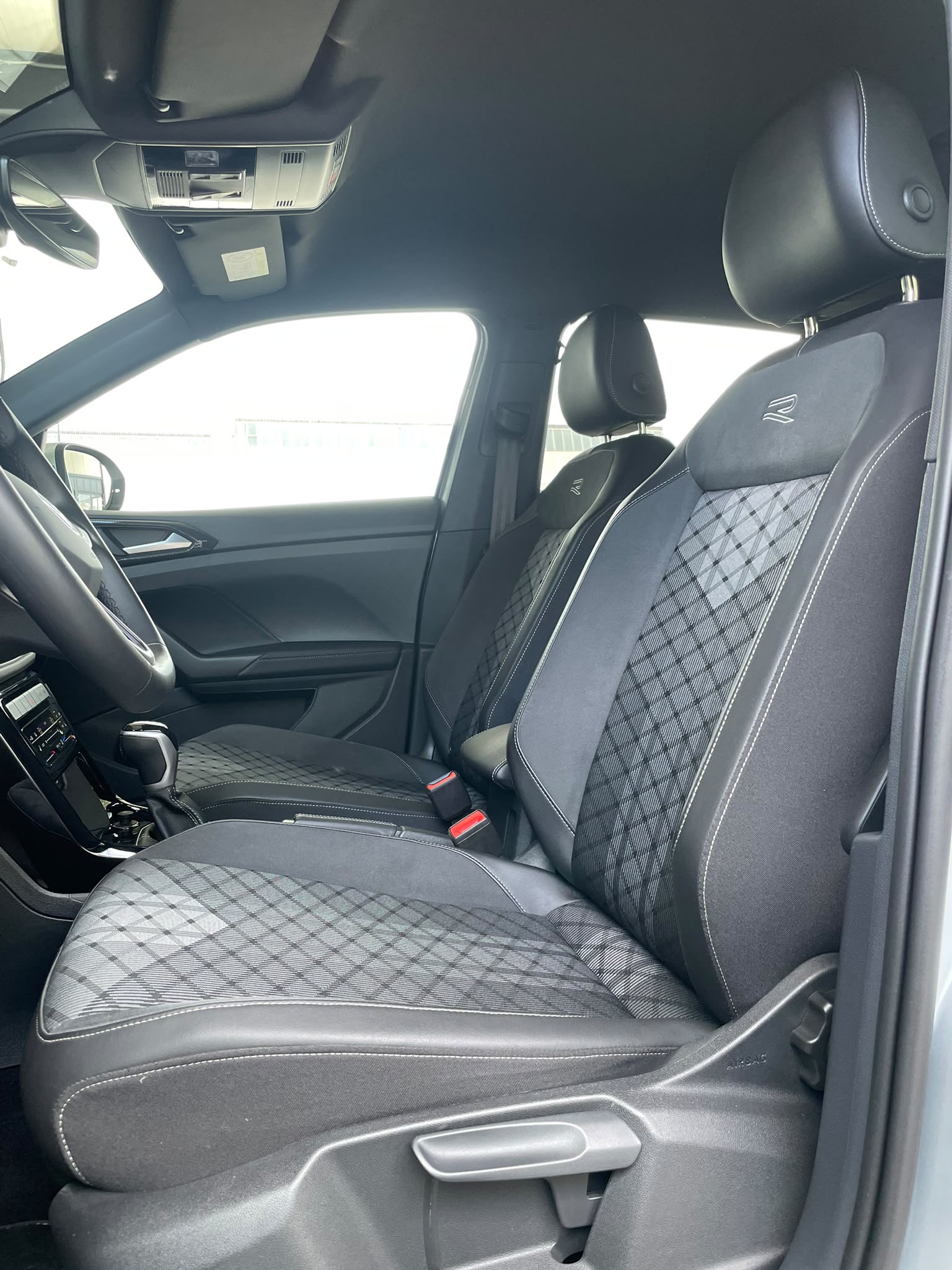 VW T-Cross 1.5 TSI R-Line DSG-image-5