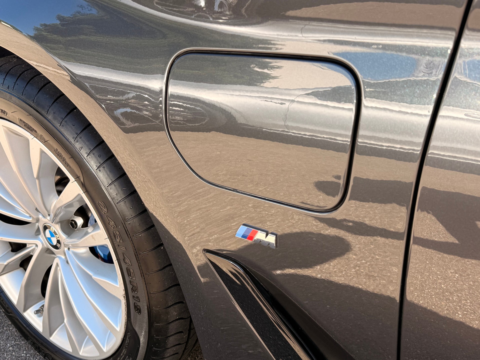 BMW 530e xDrive M Sport Steptronic-image-10