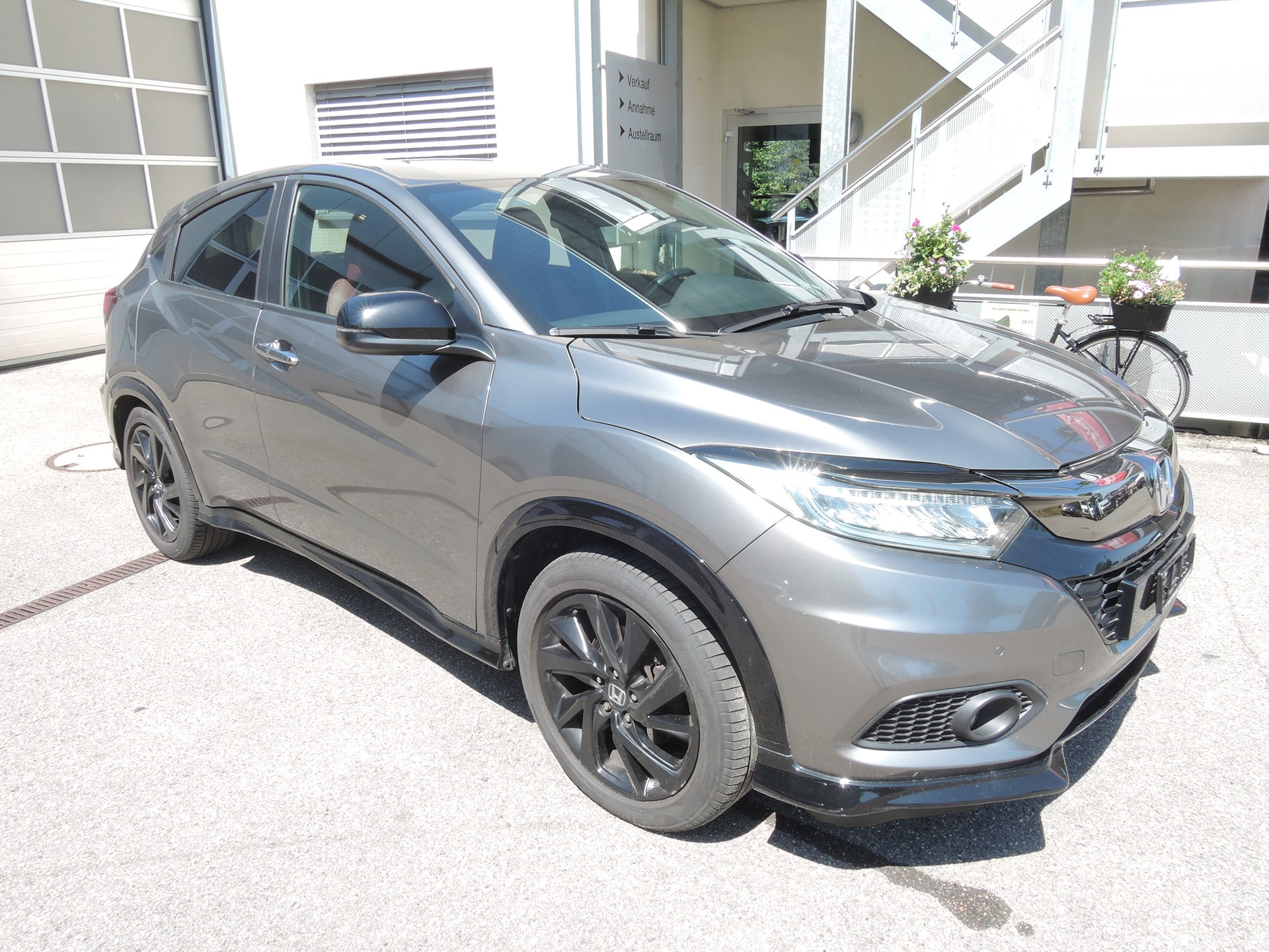 HONDA HR-V 1.5i-VTEC Turbo CVT-showroom-element-1