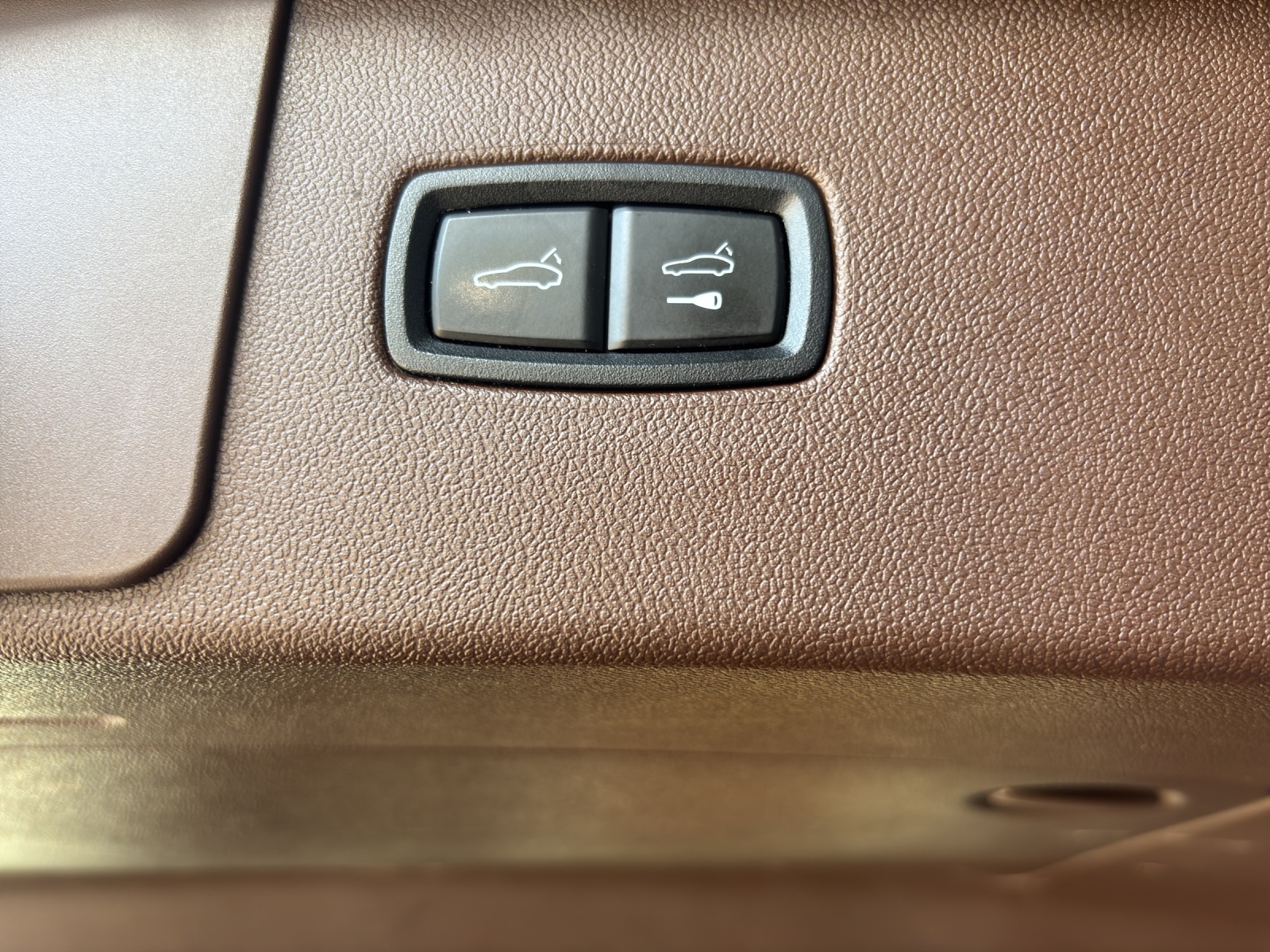 PORSCHE Cayenne-image-13