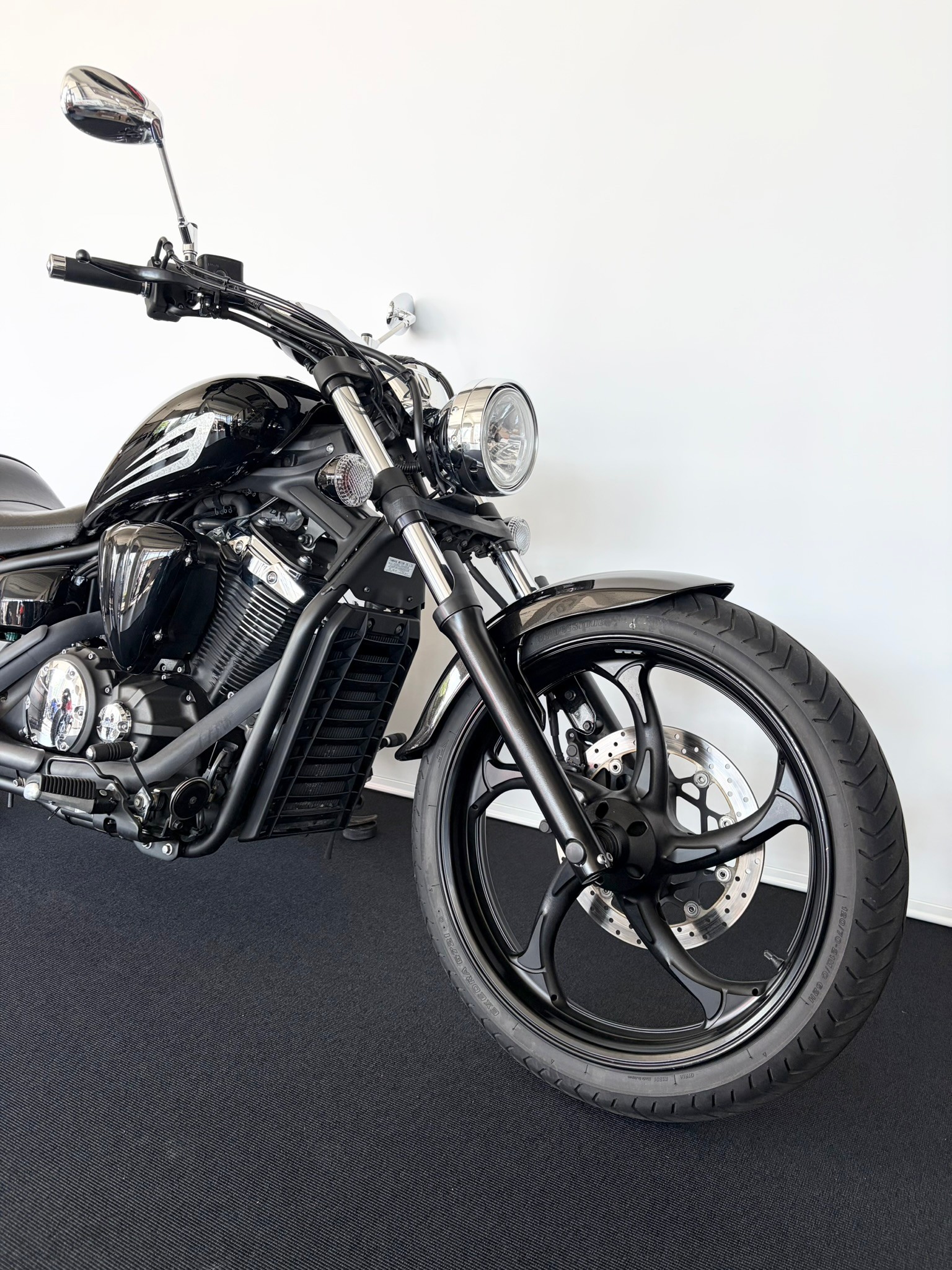 YAMAHA XVS 1300 Custom-image-6