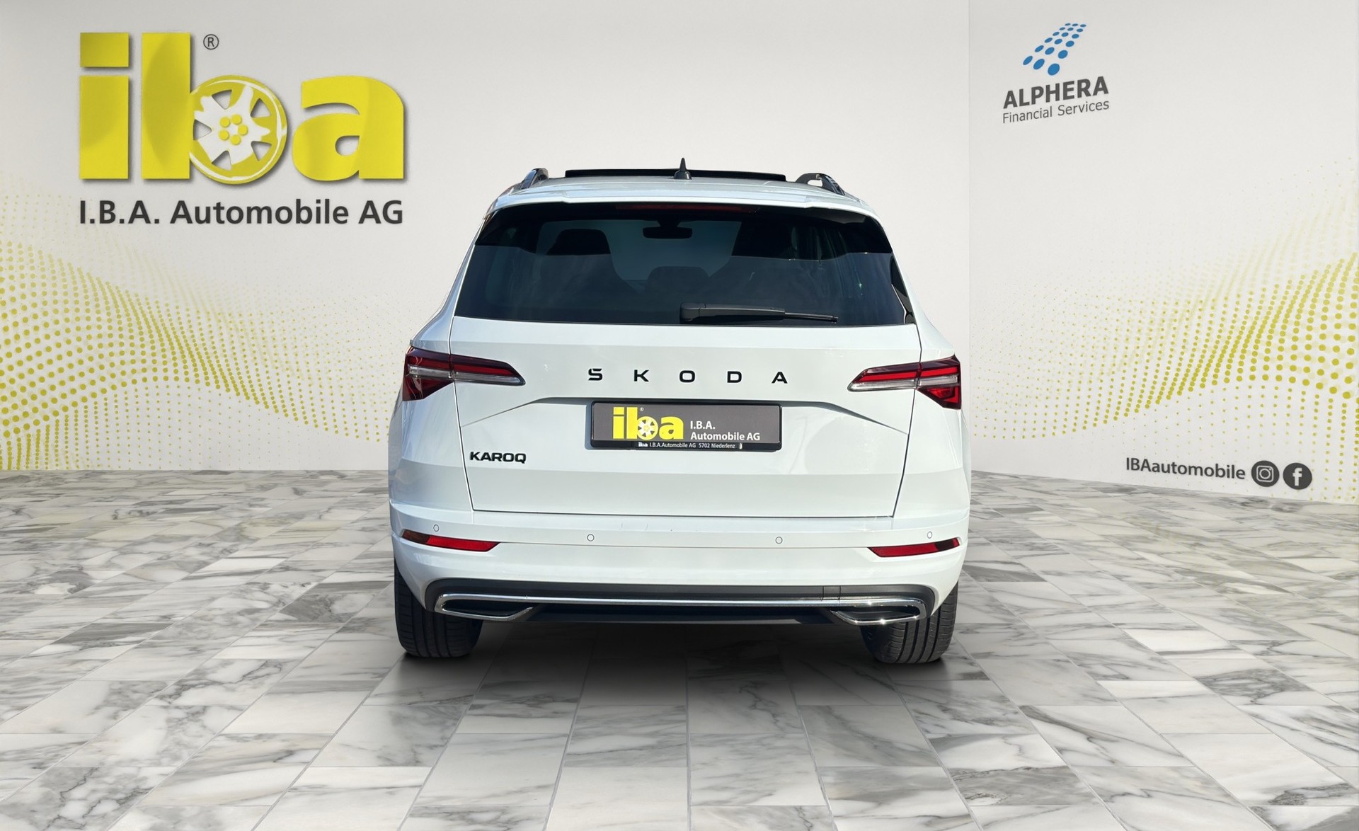 SKODA Karoq 1.5TSI Sport Line Aut. Panorama-Schiebedach-showroom-element-3