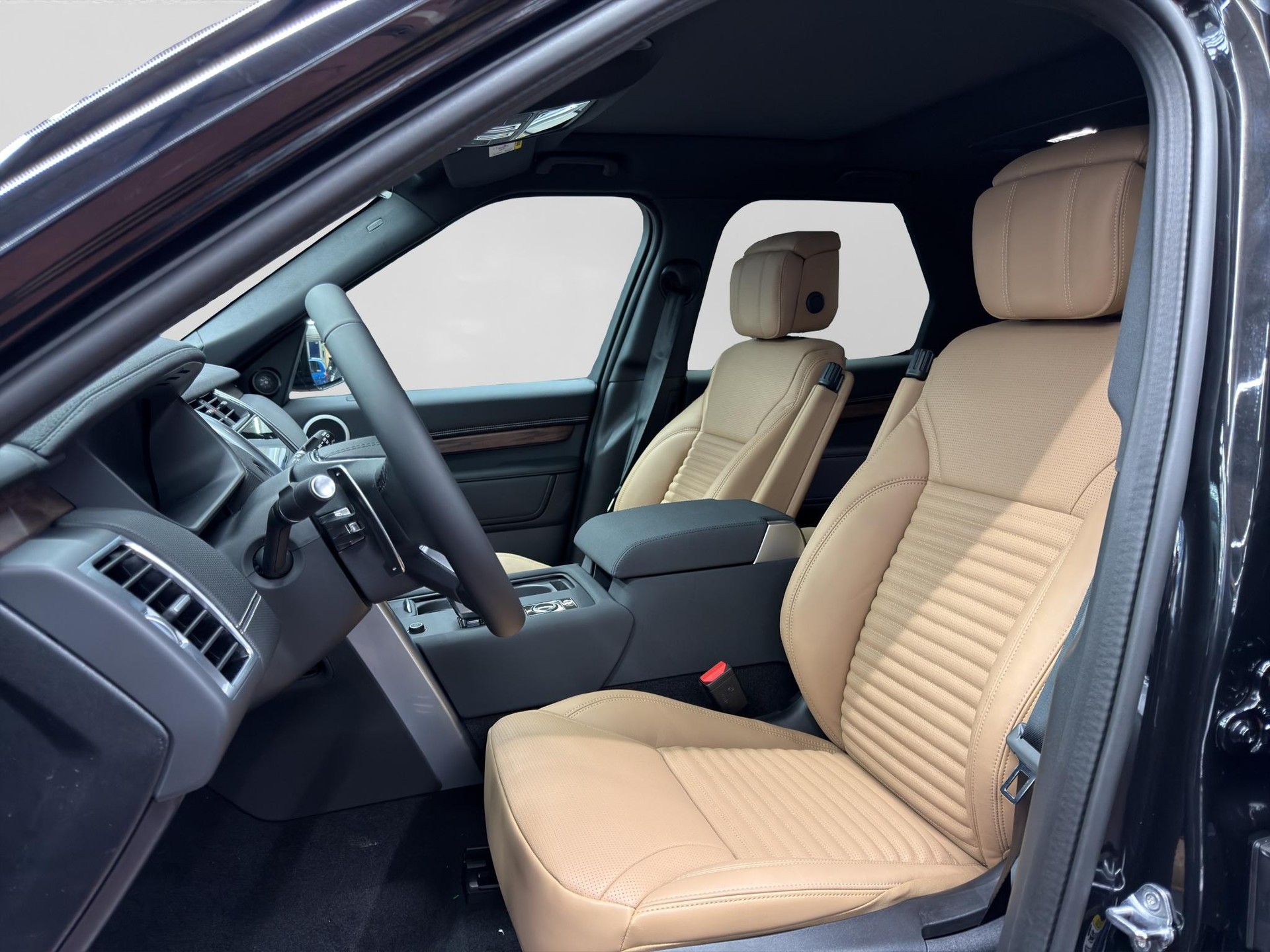 LAND ROVER Discovery 3.0 D I6 350 Dynamic HSE-showroom-element-1