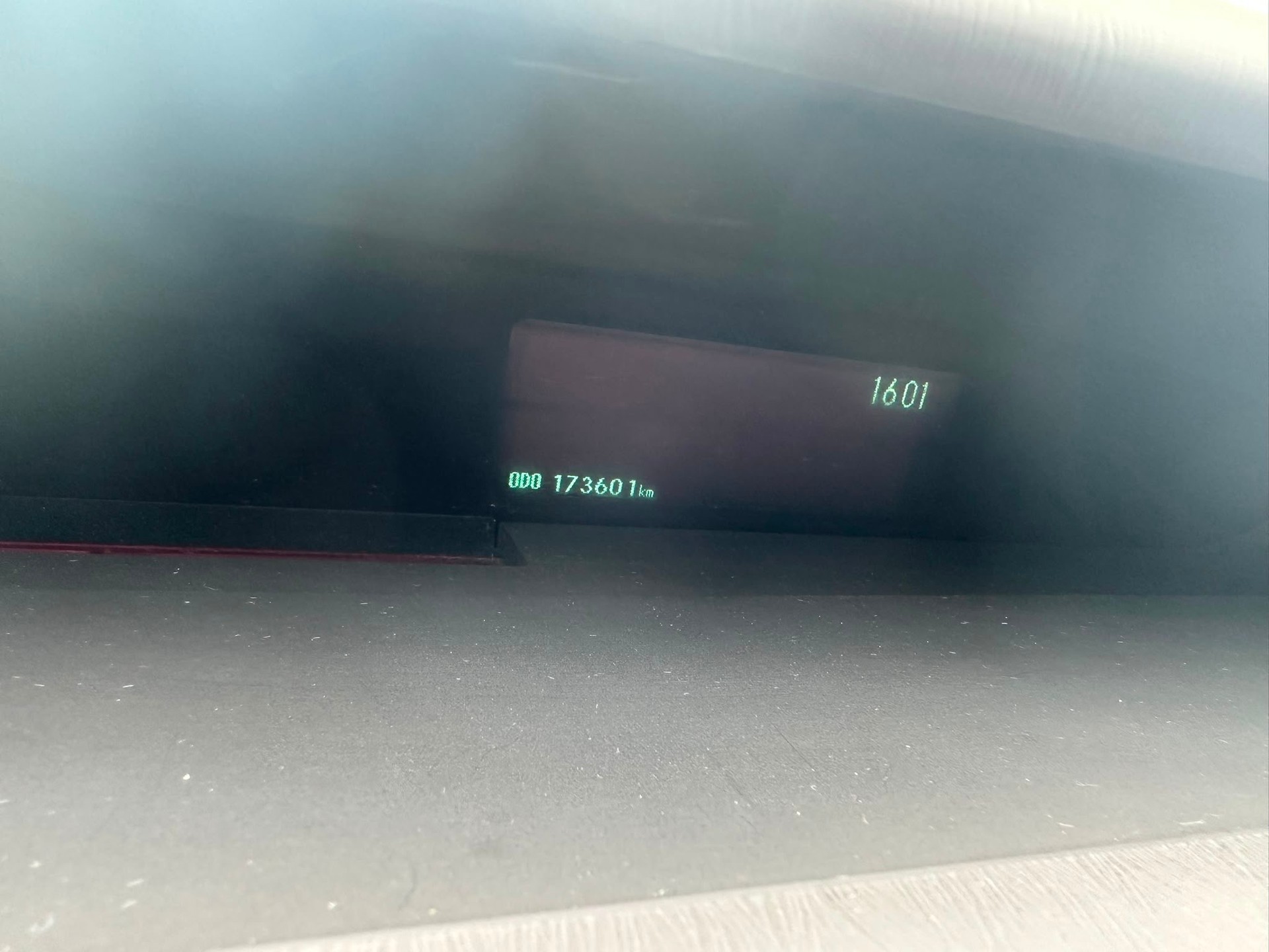 TOYOTA Prius 1.8 16V HSD Luna-image-11