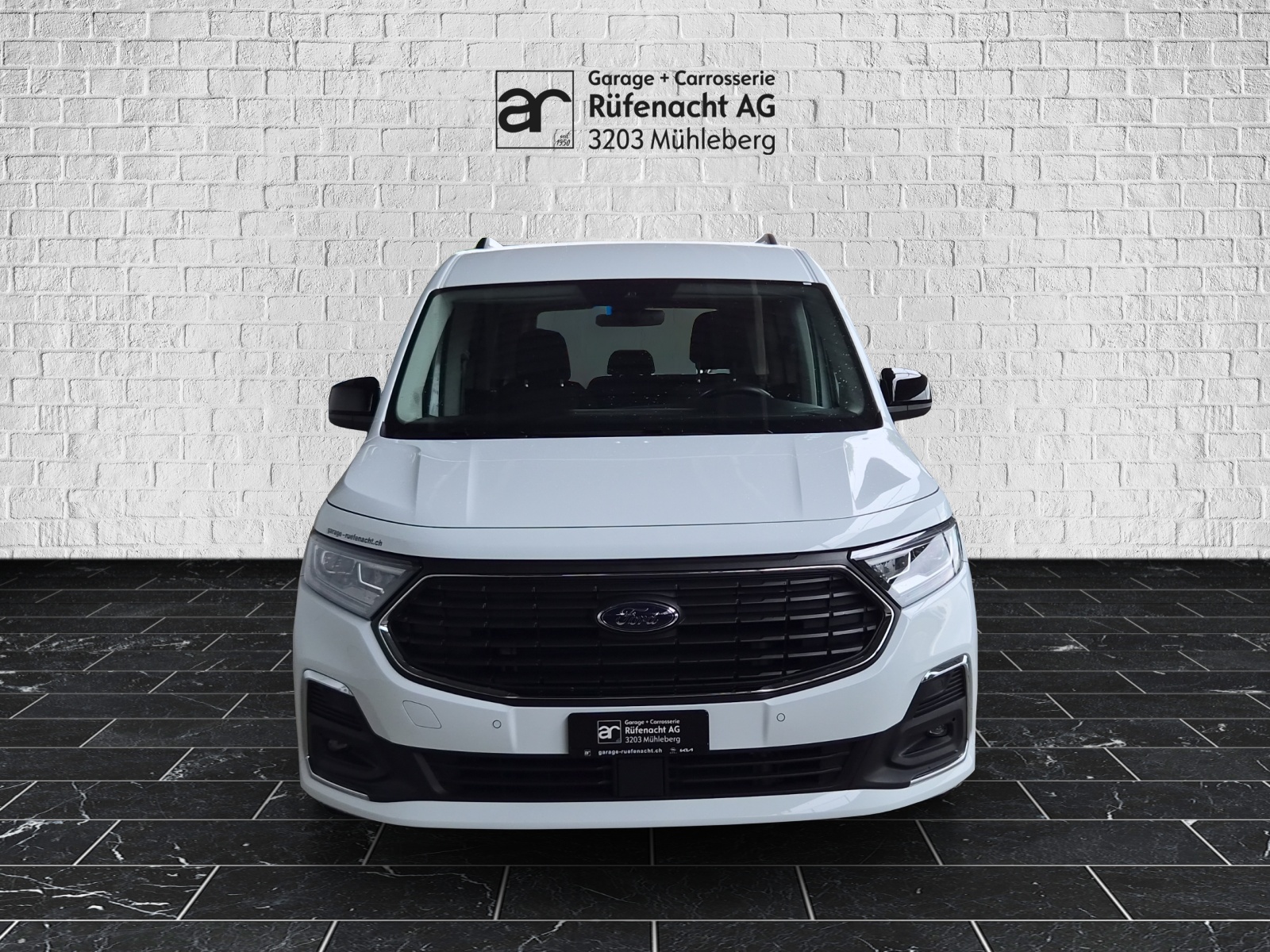 FORD TOURNEO Connect 1.5 EcoBoost 150 Titanium PHEV-showroom-element-2