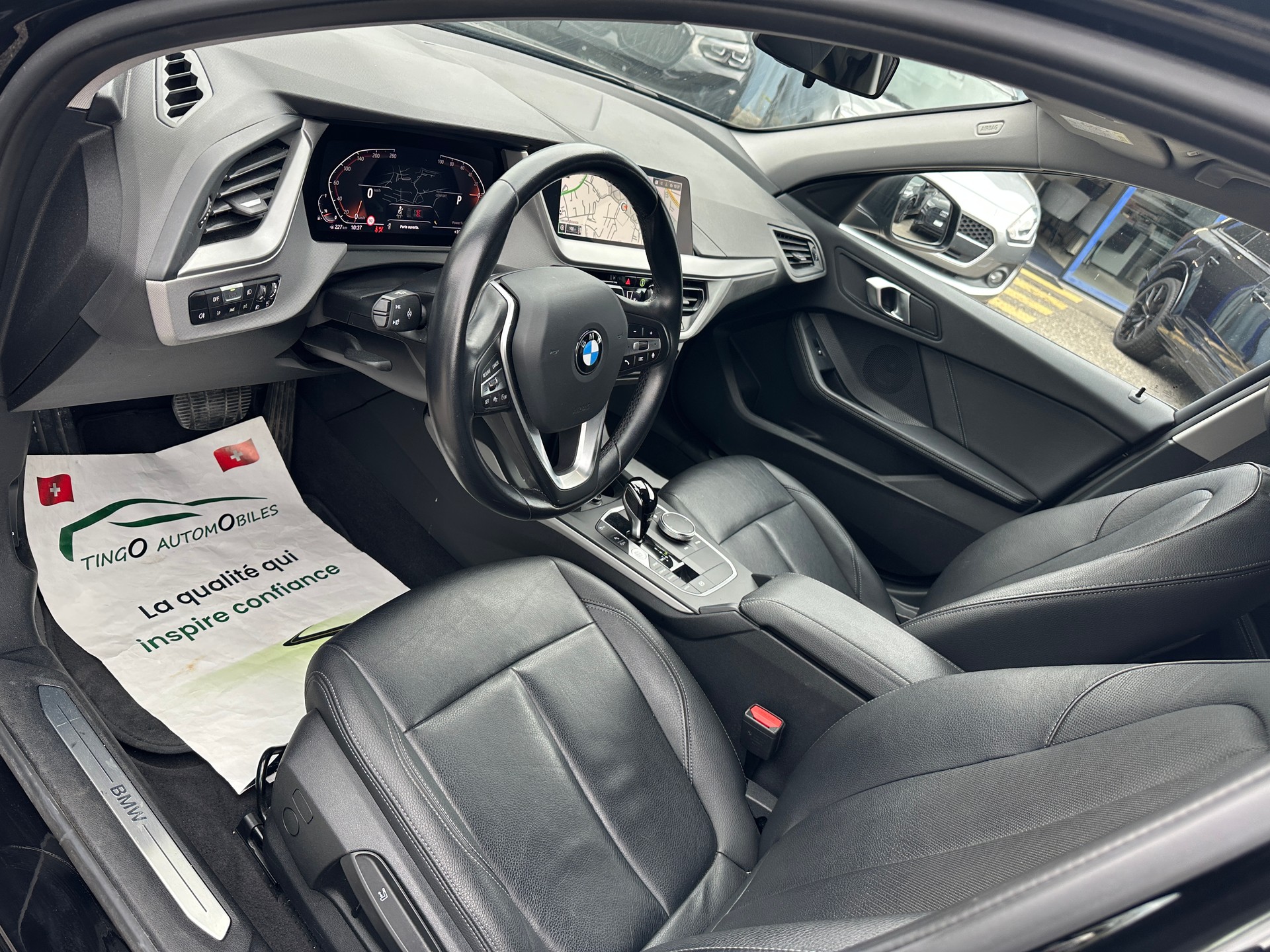 BMW 118i Steptronic (CH AUTO)-image-11