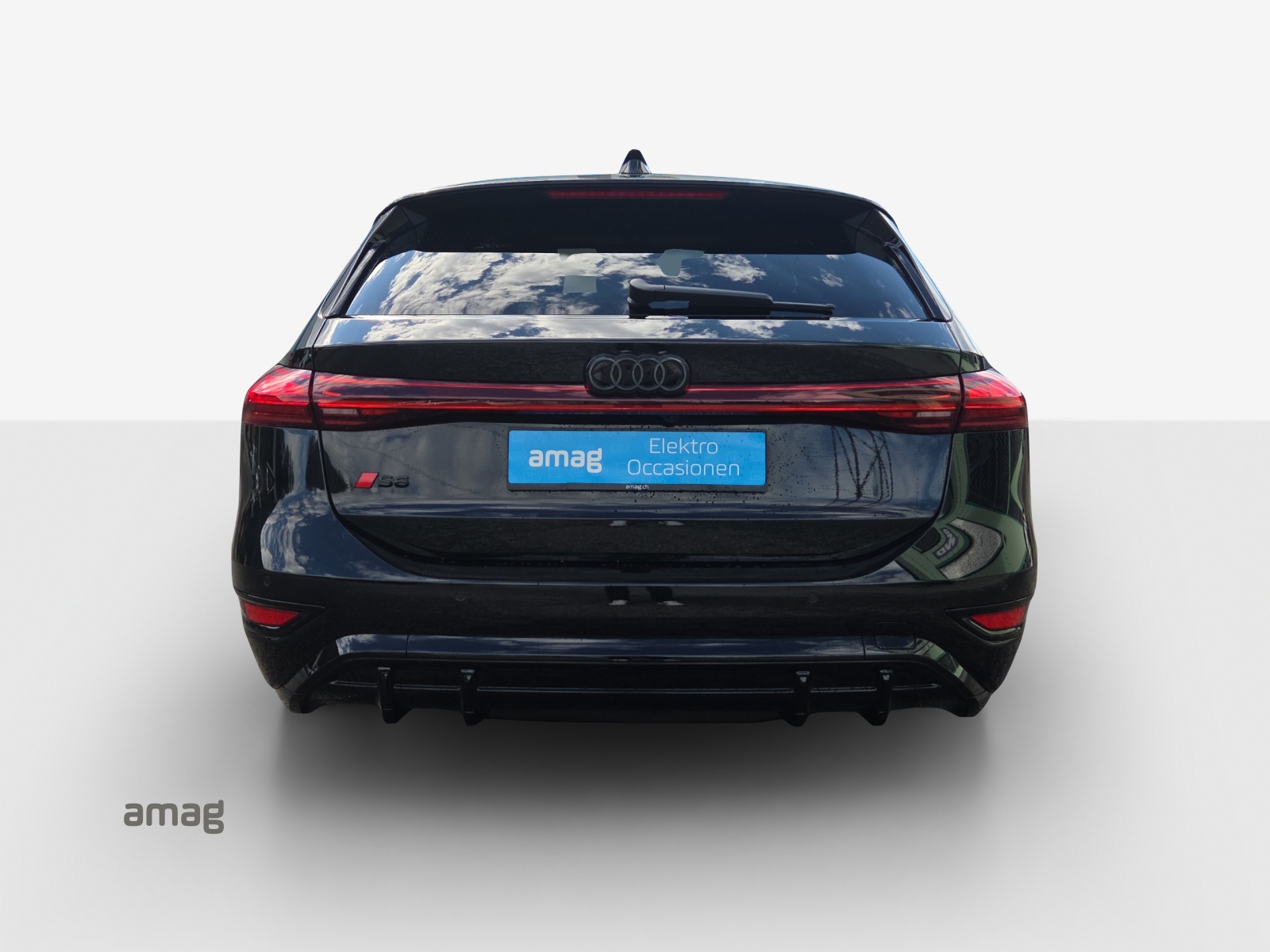 AUDI S6 Avant e-tron quattro-showroom-element-3