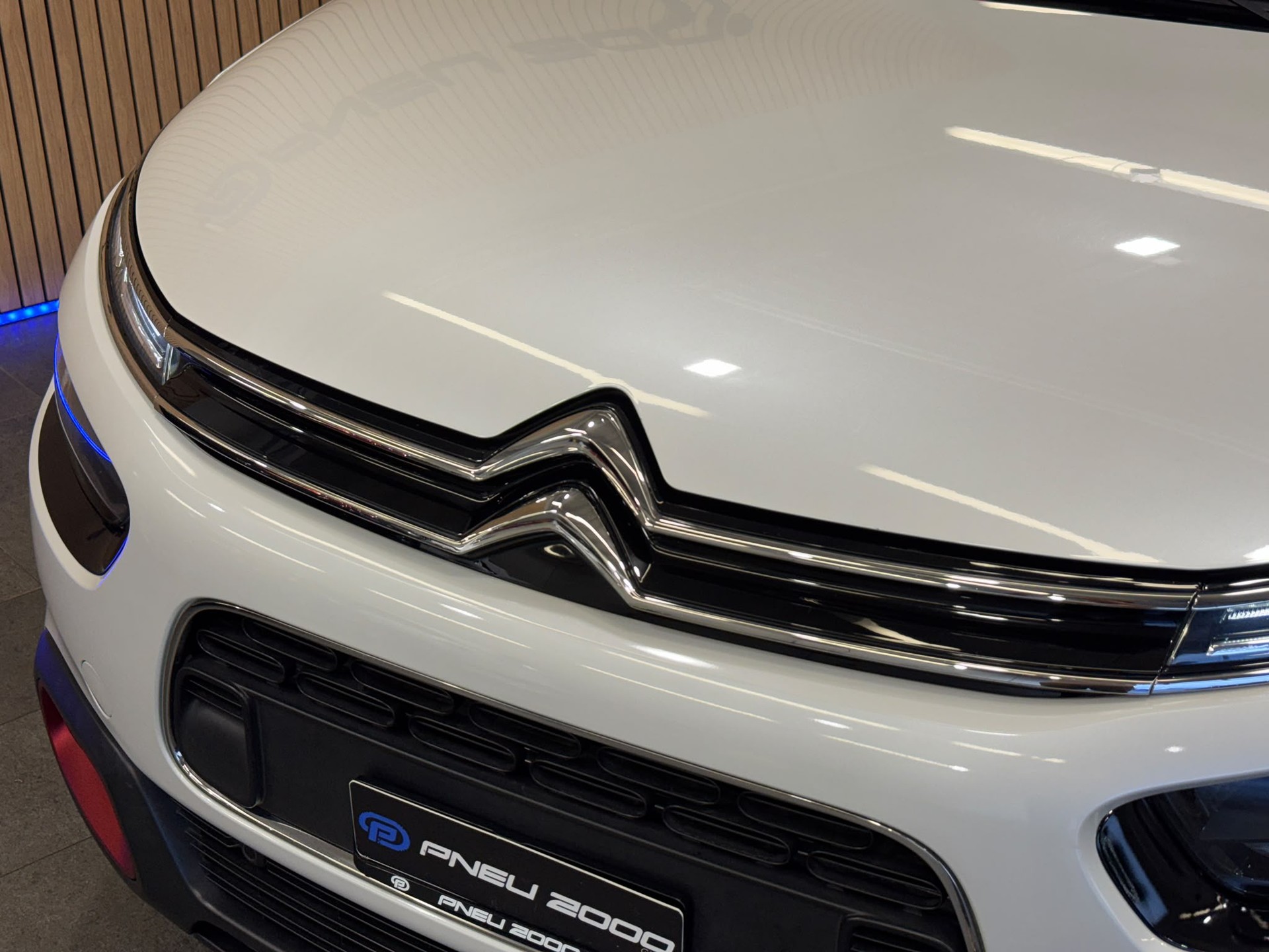 CITROEN C4 Cactus 1.2 Pure Tech Shine EAT6-showroom-element-1