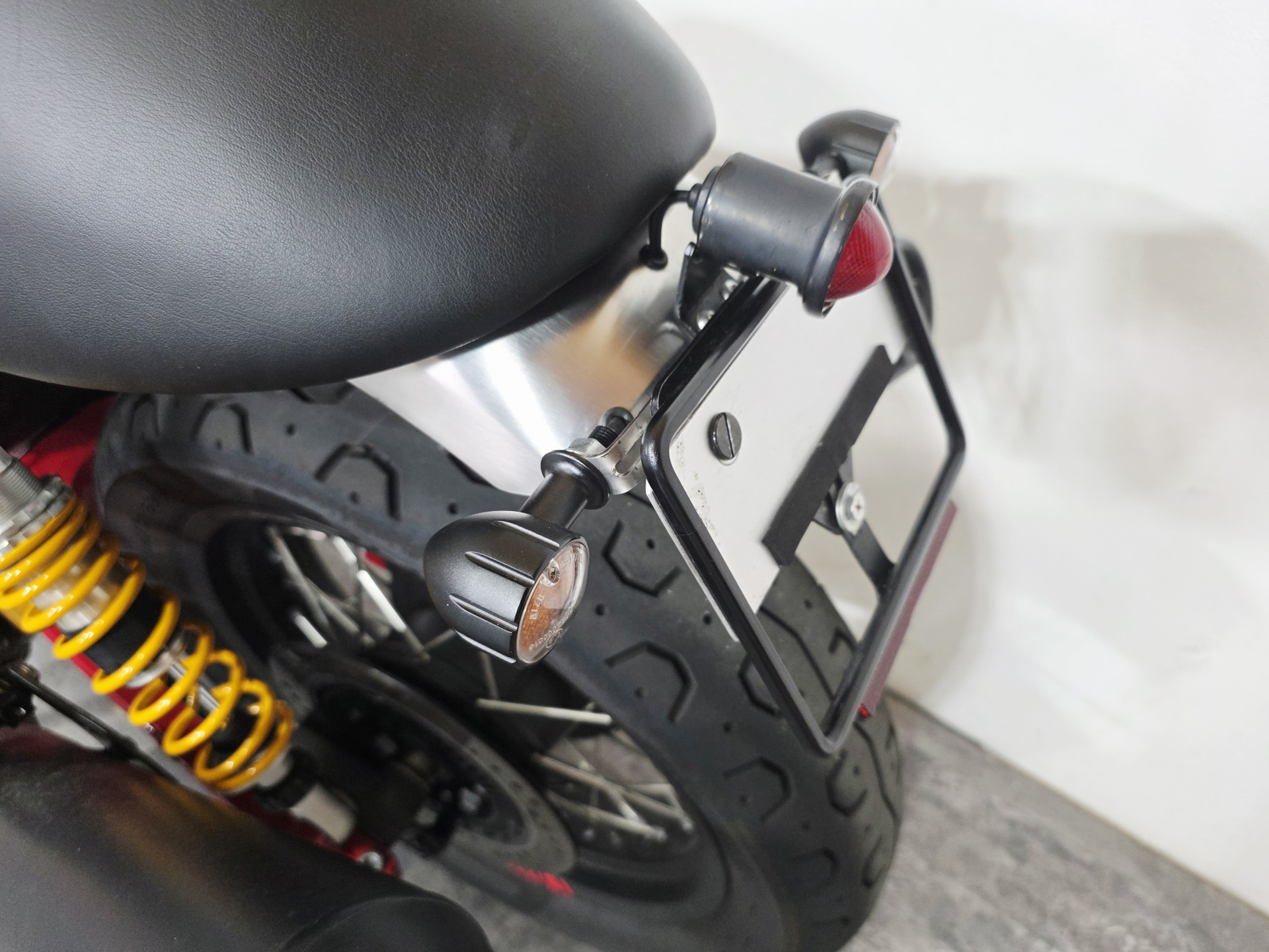 MOTO GUZZI V7 III Racer-image-7