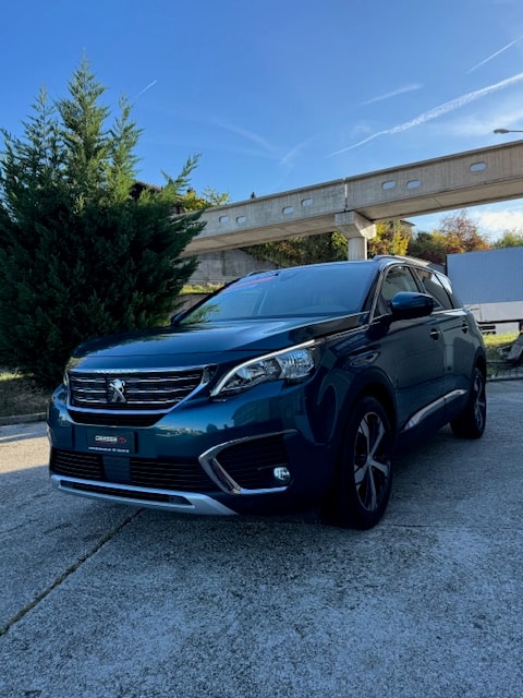 PEUGEOT 5008 1.2 Pure Tech Allure EAT8-showroom-element-1