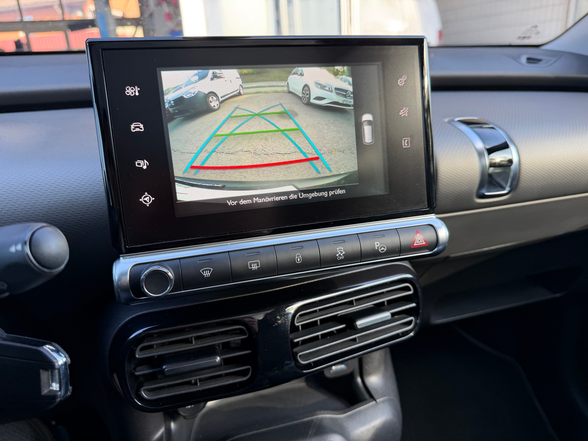 CITROEN C4 Cactus 1.6 e-HDi 90 Shine Ed. ETG-image-10