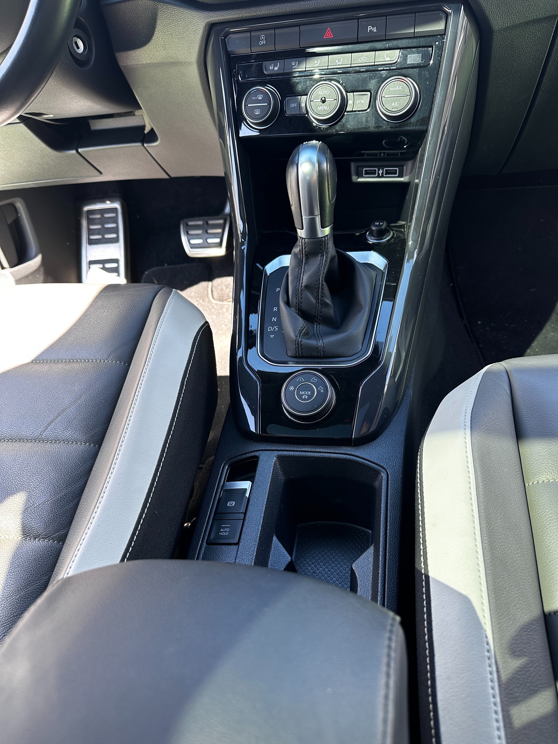 VW T-Roc 2.0 TSI Sport DSG 4Motion-image-11