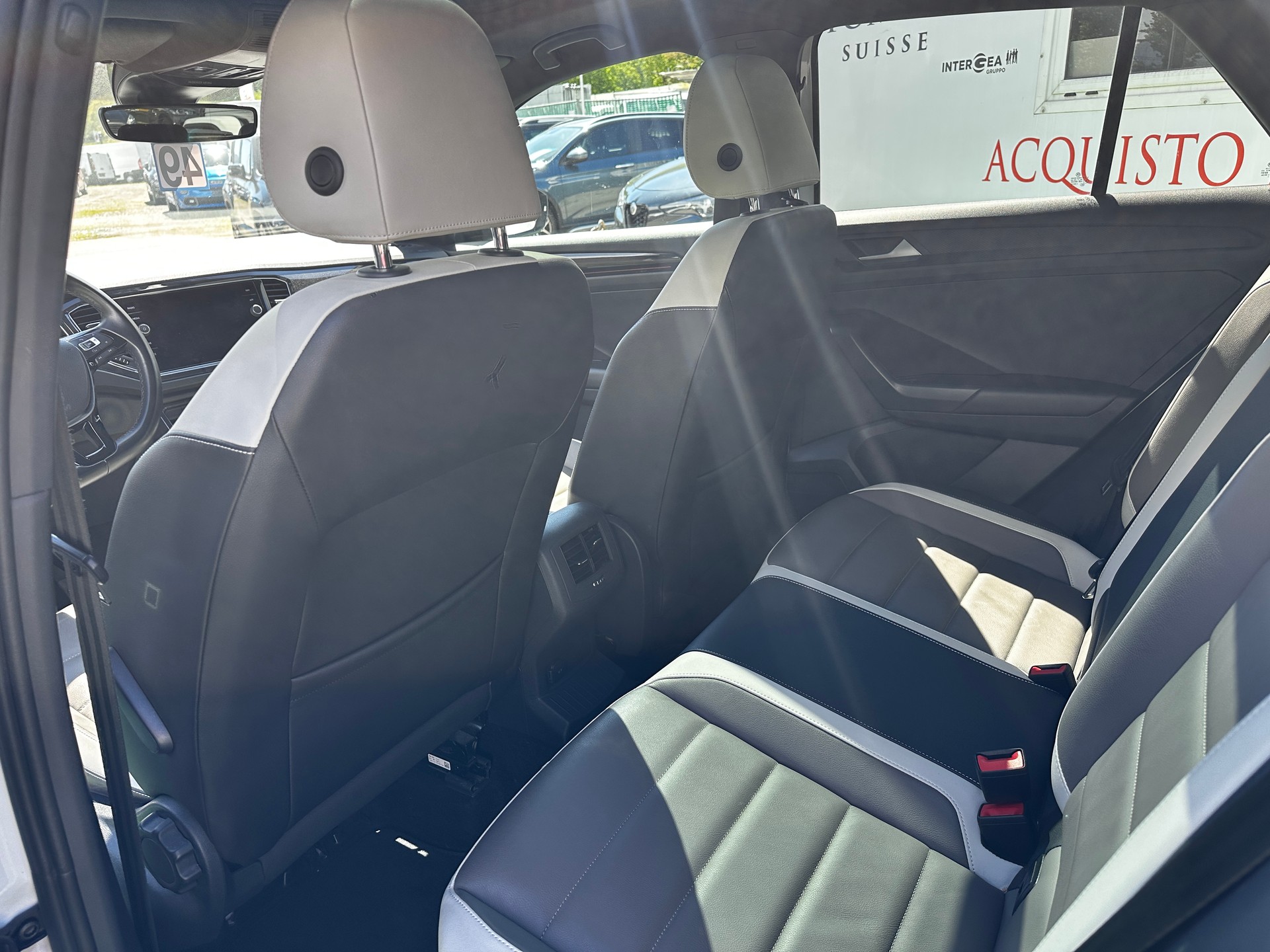 VW T-Roc 2.0 TSI Sport DSG 4Motion-image-12