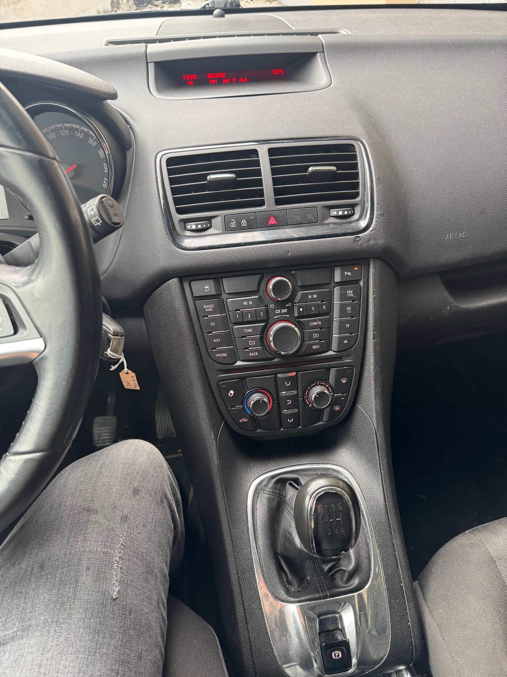 OPEL Meriva 1.4 Turbo Cosmo-image-8