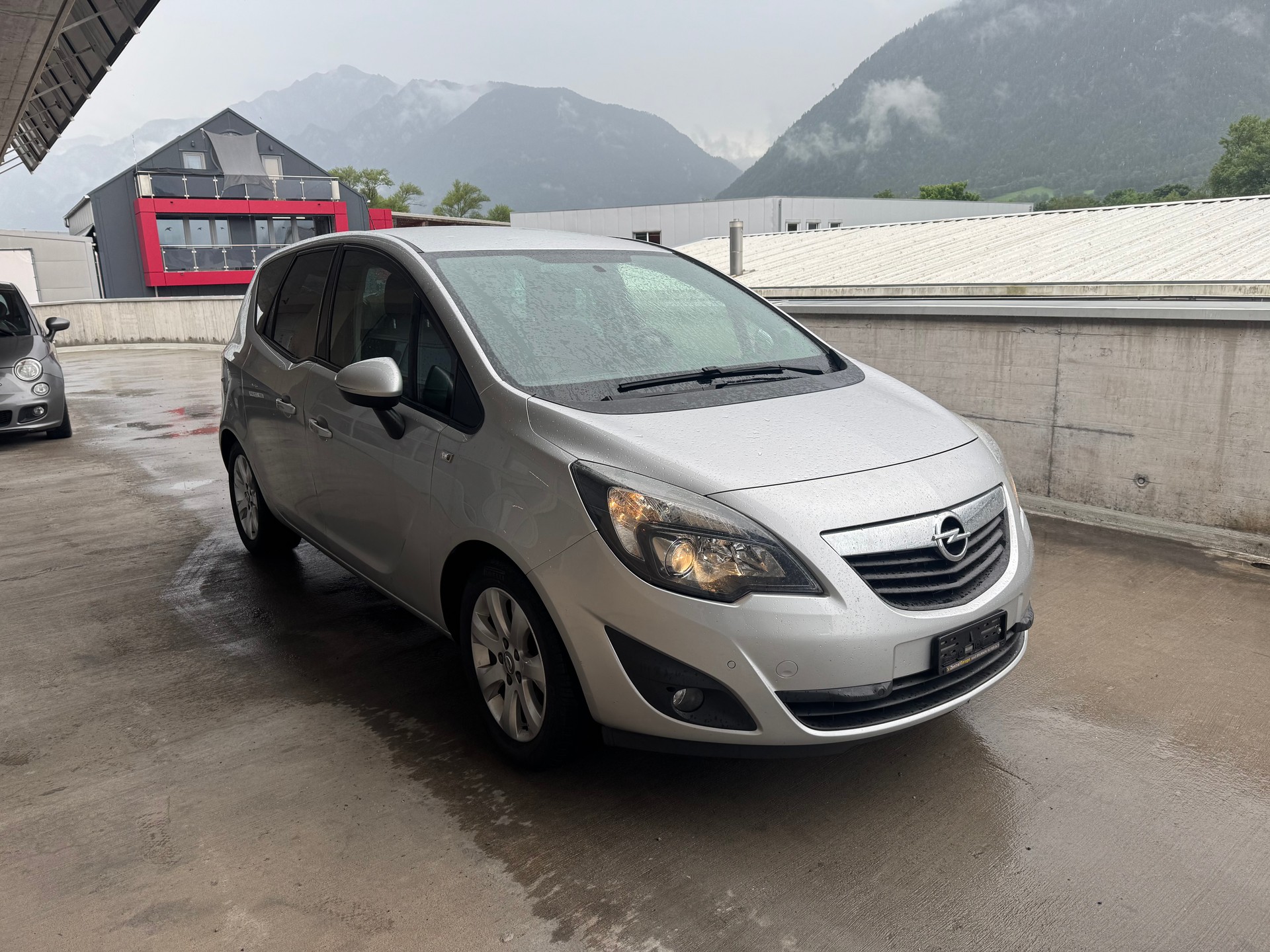 OPEL Meriva 1.4 Turbo Cosmo-image-1
