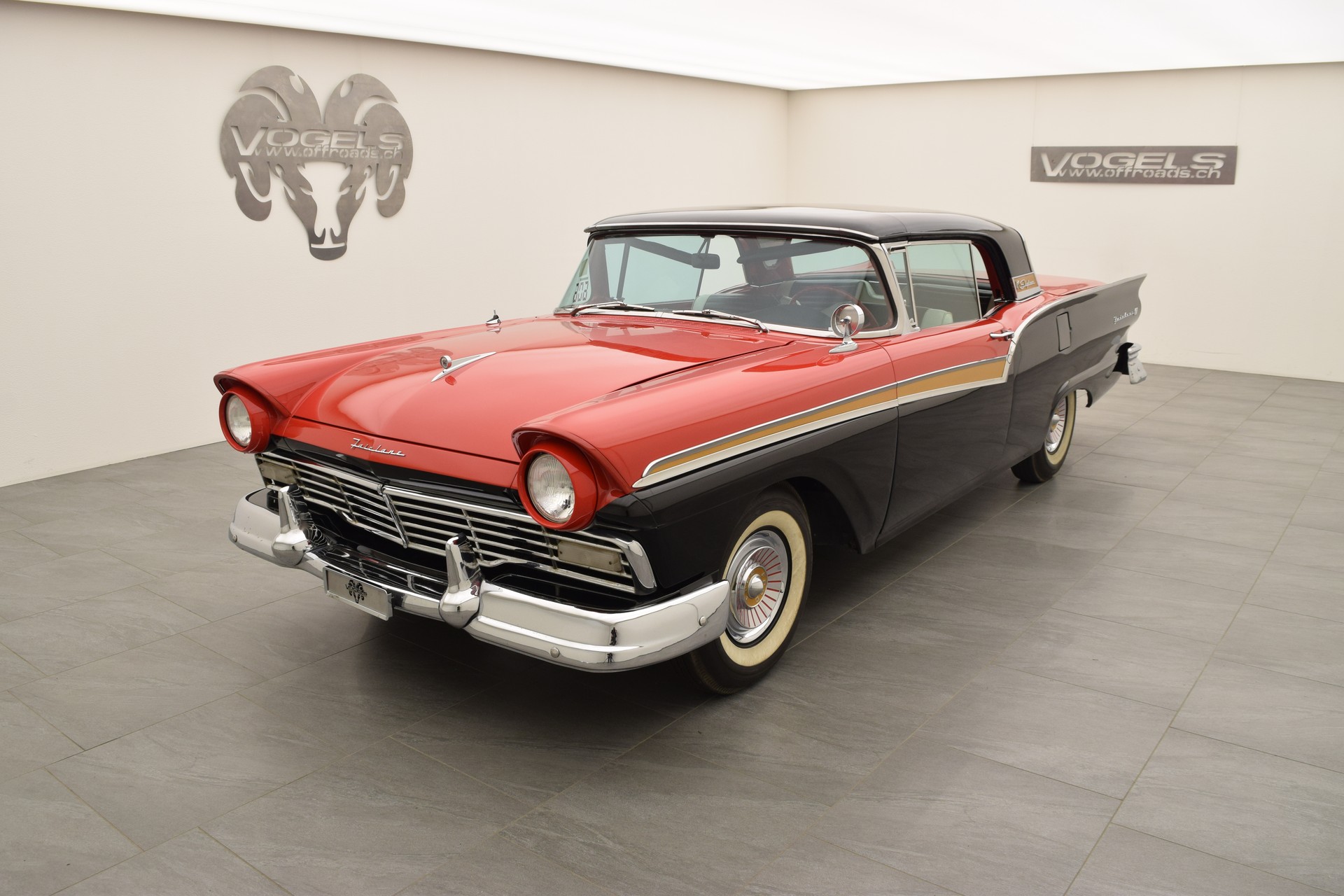 FORD Fairlane 500 Skyliner Convertible