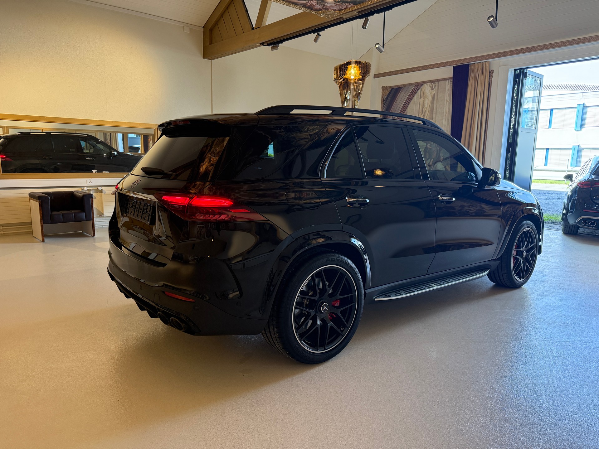 MERCEDES-BENZ GLE 53 AMG 4Matic+ 9G-Speedshift-image-4