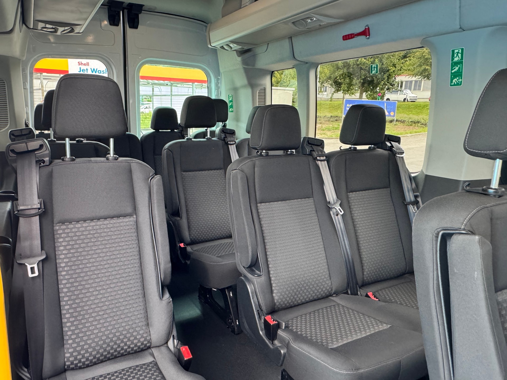 FORD Transit 410 L3H2 Trend RWD A-image-9