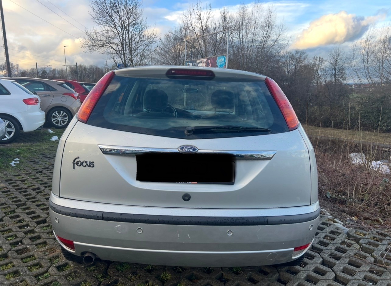 FORD Focus 2.0i 16V Carving-showroom-element-3