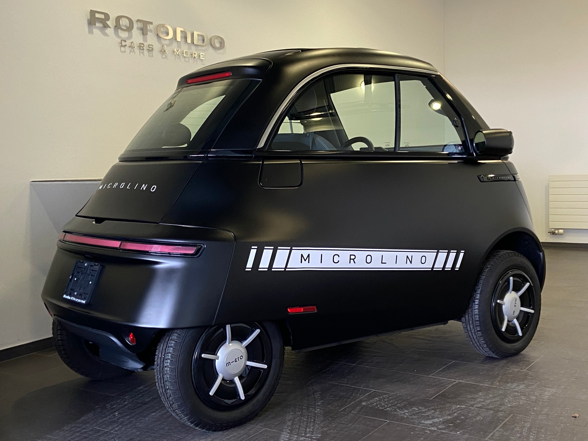 MICRO Microlino 10.5 kWh Medium Range-showroom-element-1