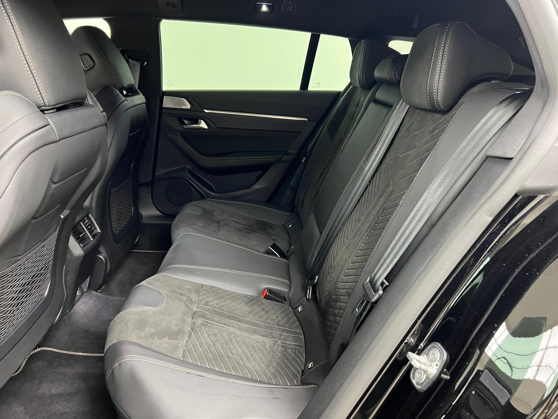 PEUGEOT 508 SW 1.6 Plug-in Hybrid GT / ab 3,99% Leasing bei Abschluss einer Protect Autoversicherung-image-17